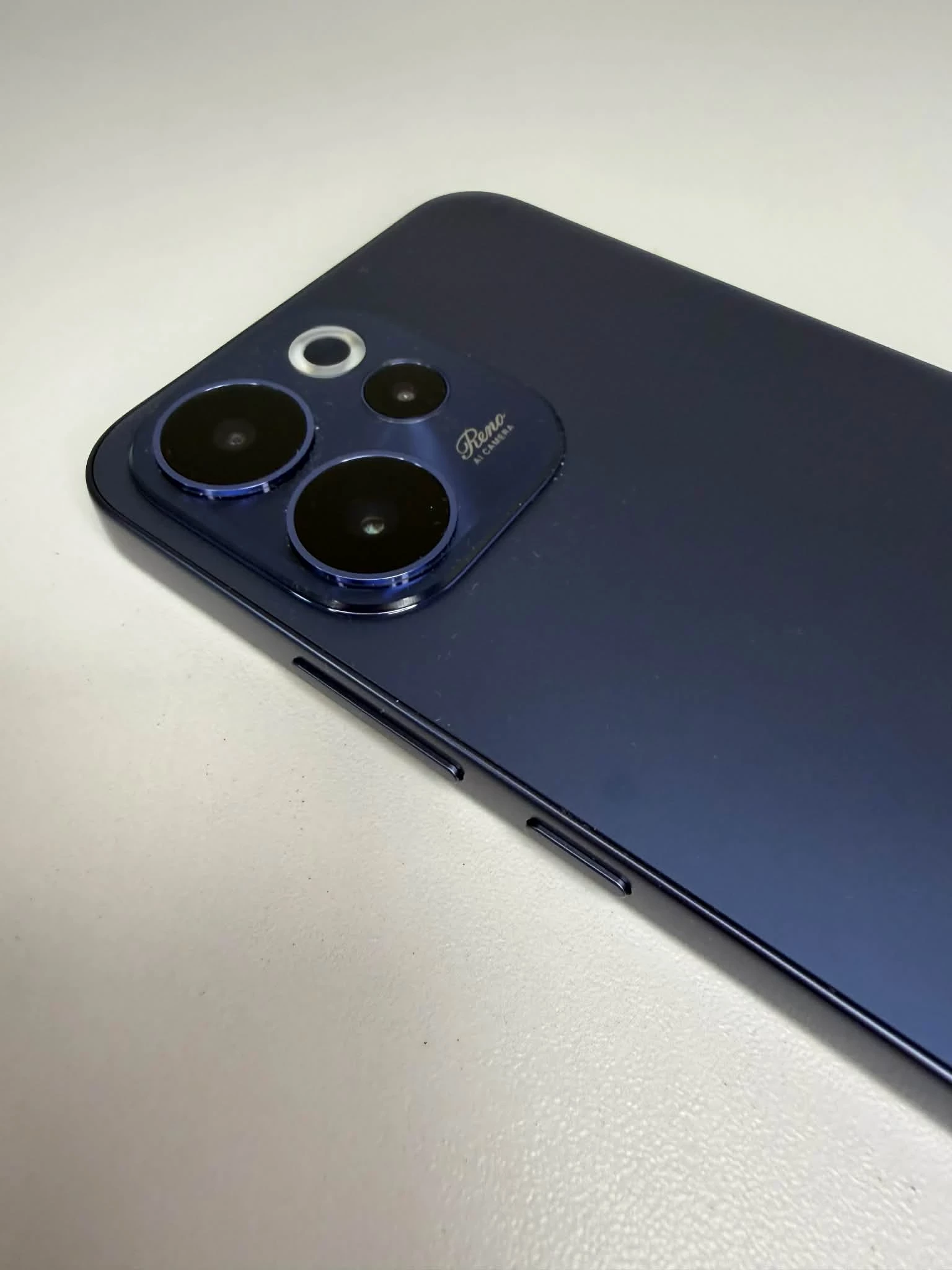 oppo-reno-15f-5g-8gb-256gb-zestaw-stan-11323-2