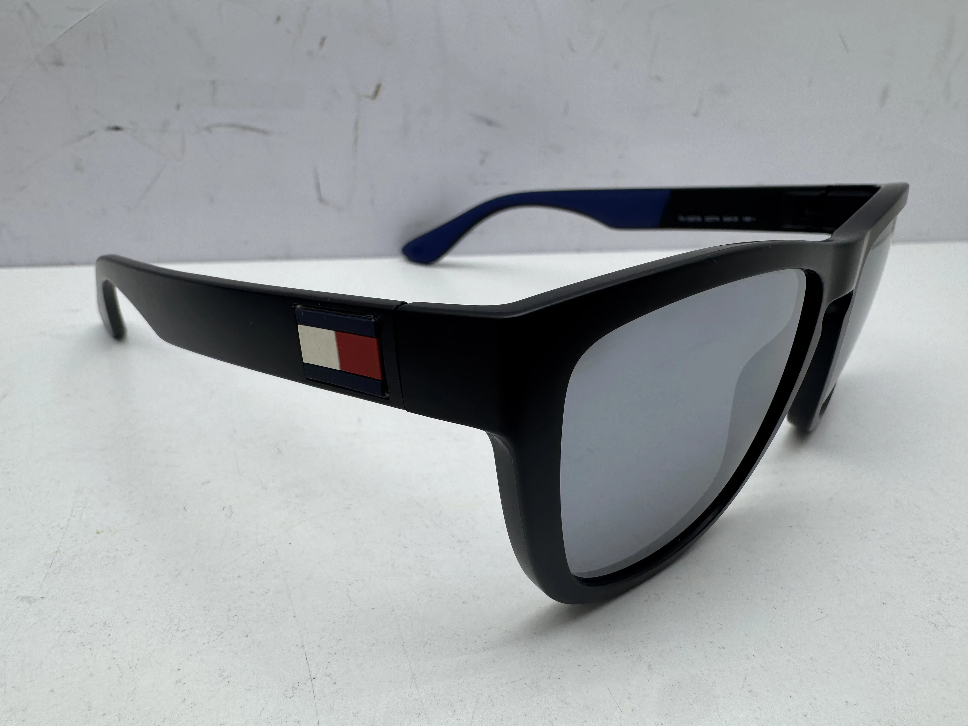 okulary-tommy-hilfiger-th1856-etui-ean-gtin-0716736020631