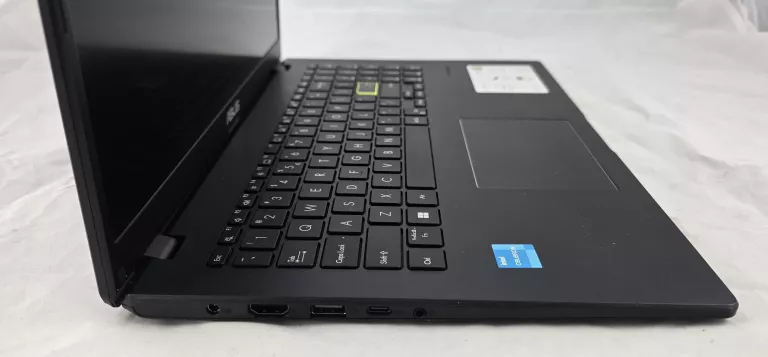 laptop-asus-e510k-4128gb-przekatna-ekranu-1560