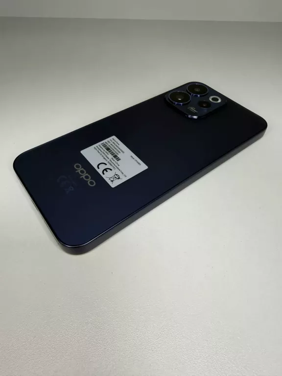 oppo-reno-15f-5g-8gb-256gb-zestaw-przekatna-ekranu-657