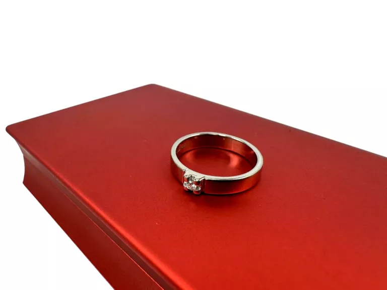 zloty-pierscionek-z-brylantem-003-ct-pr-585-w347g-r-10-z-certyfikatem-material-15835-2