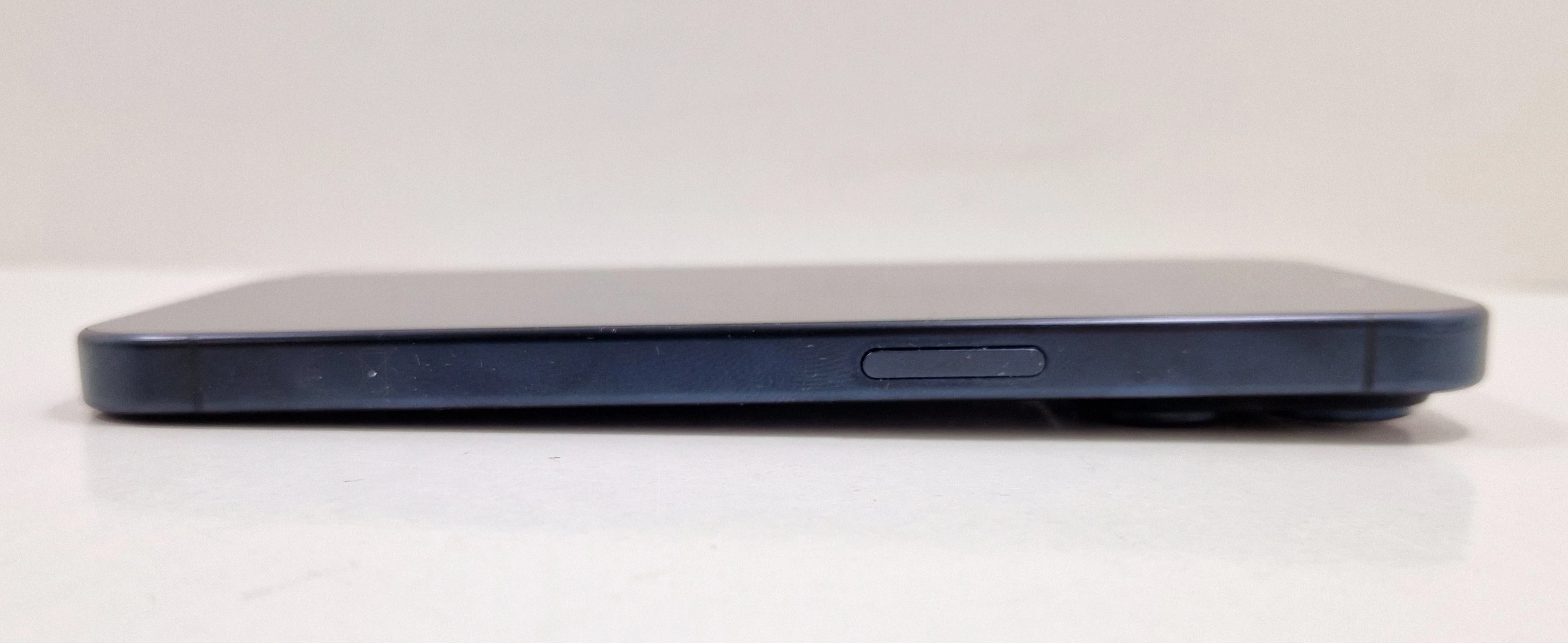 iphone-15-pro-128-gb-blue-titanium-bat-98-przekatna-ekranu-610