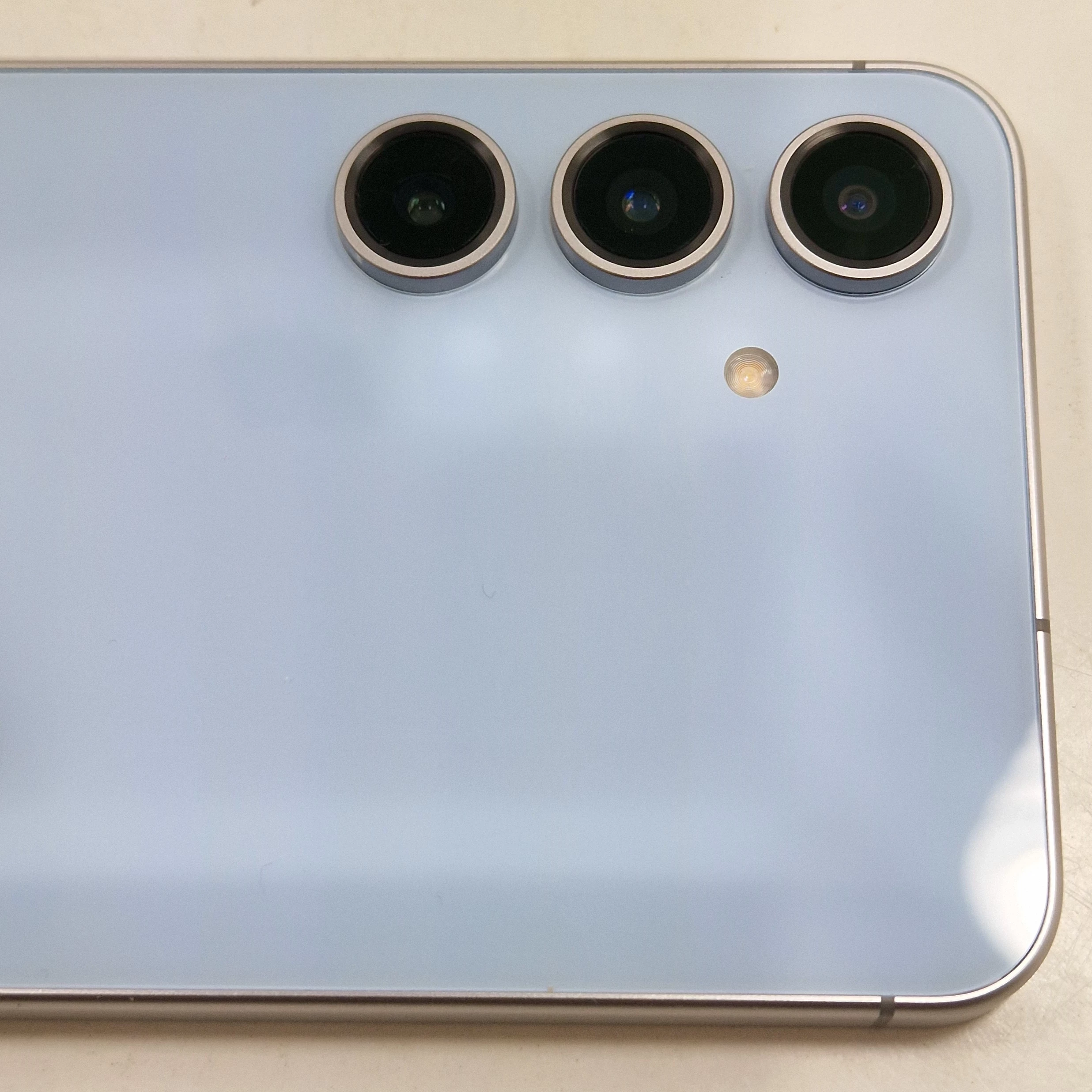 samsung-galaxy-s24-fe-8128-gb-niebieski-wbudowana-pamiec-202869-214189