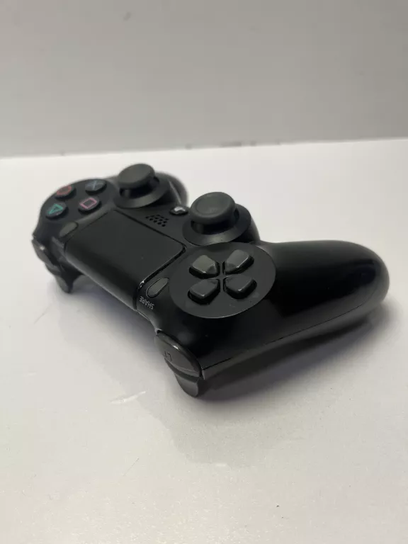 pad-do-ps4-sony-cuh-zct2e-pochodzenie-210658-243450