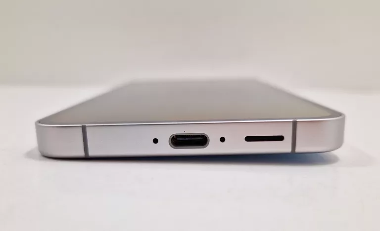 samsung-galaxy-s24-fe-8128-gb-niebieski-stan-11323-2