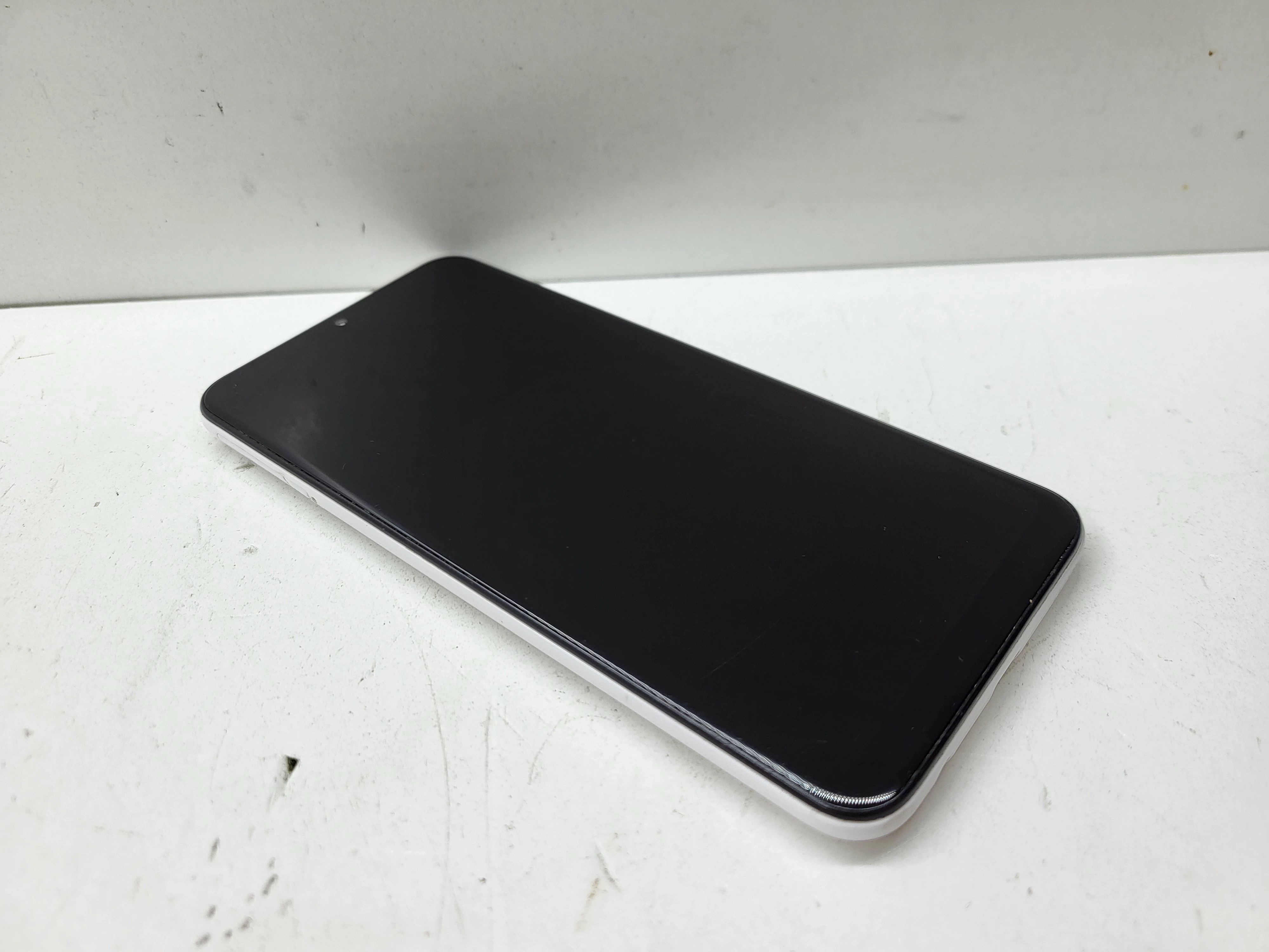 samsung-galaxy-a20e-kod-producenta-sm-a202fzwdxeo