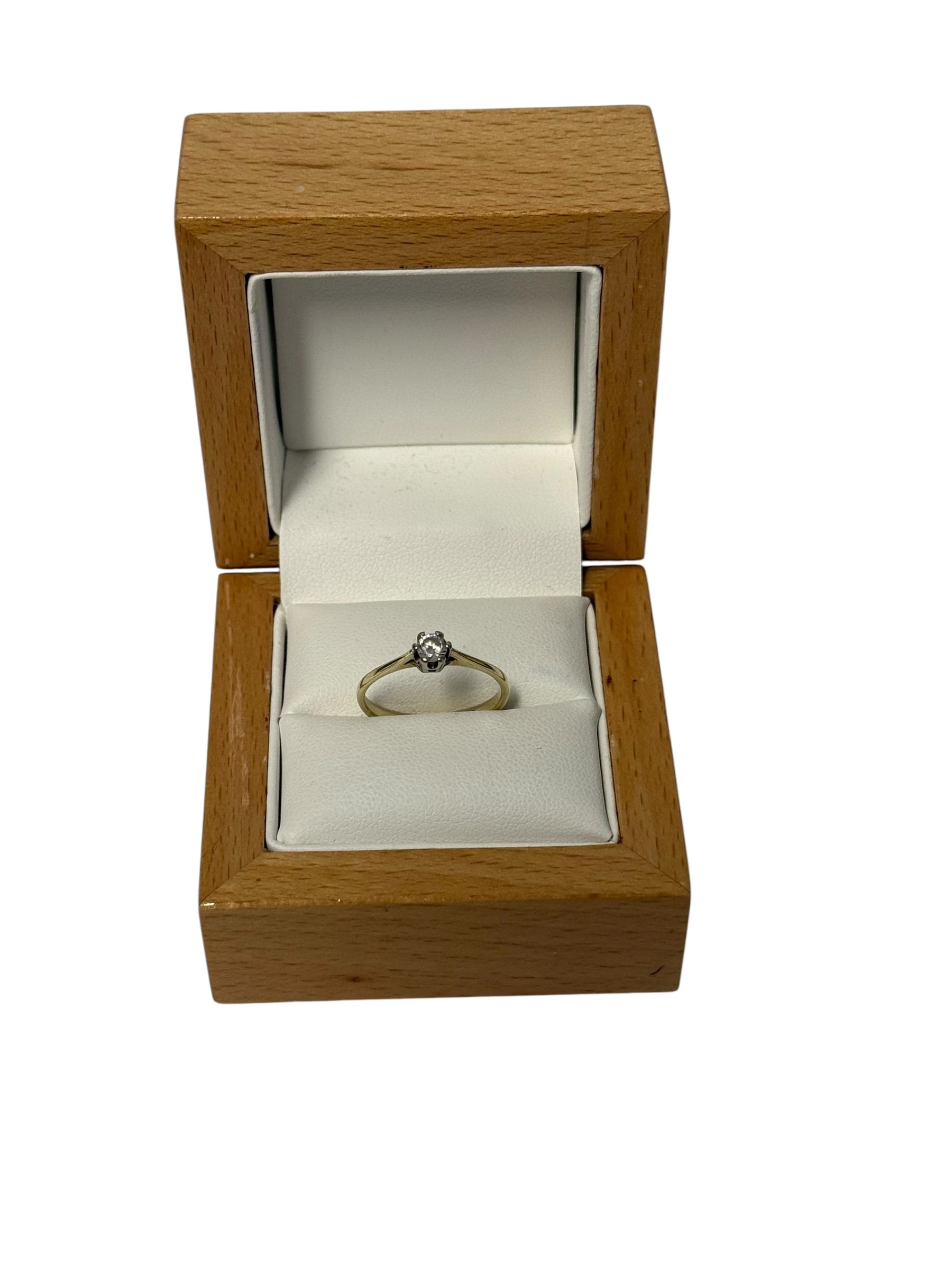 piekny-zloty-pierscionek-p585-pulawska-27-piaseczno