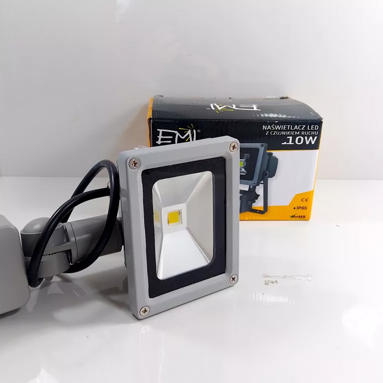 naswietlacz-led-z-czujnikiem-ruchu-10w-ean-gtin-5904734413479