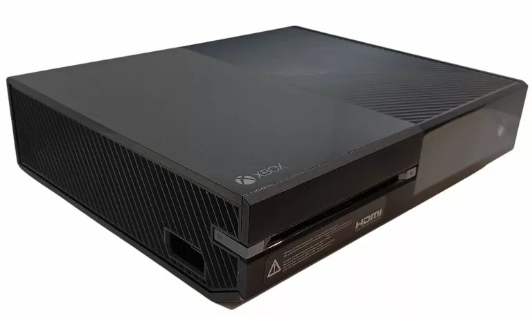 konsola-xbox-one-1540-2-pady2-gry-liczba-kontrolerow-w-zestawie-205994-225554