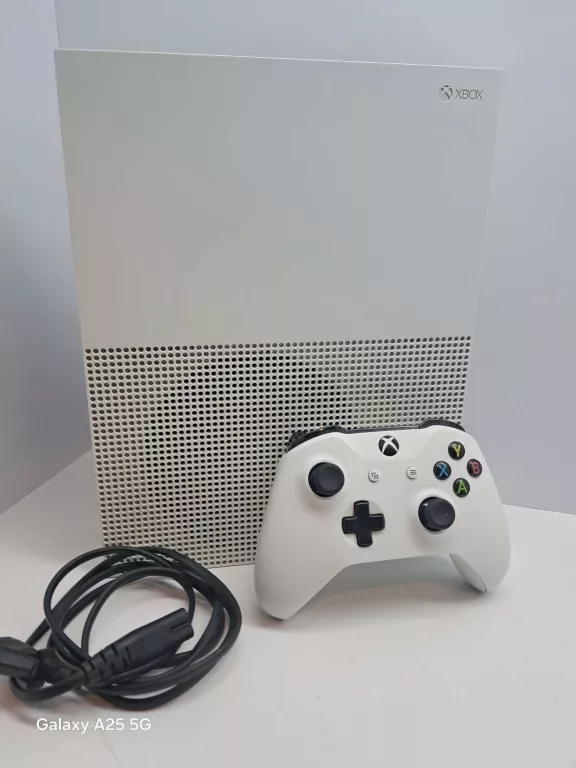 konsola-xbox-one-s-1681-pad-kabel-zasilajacy-barlickiego-47-kutno