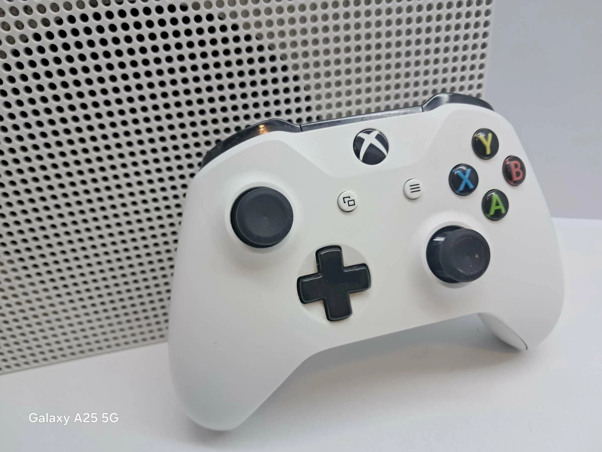 konsola-xbox-one-s-1681-pad-kabel-zasilajacy-ean-gtin-889842020083