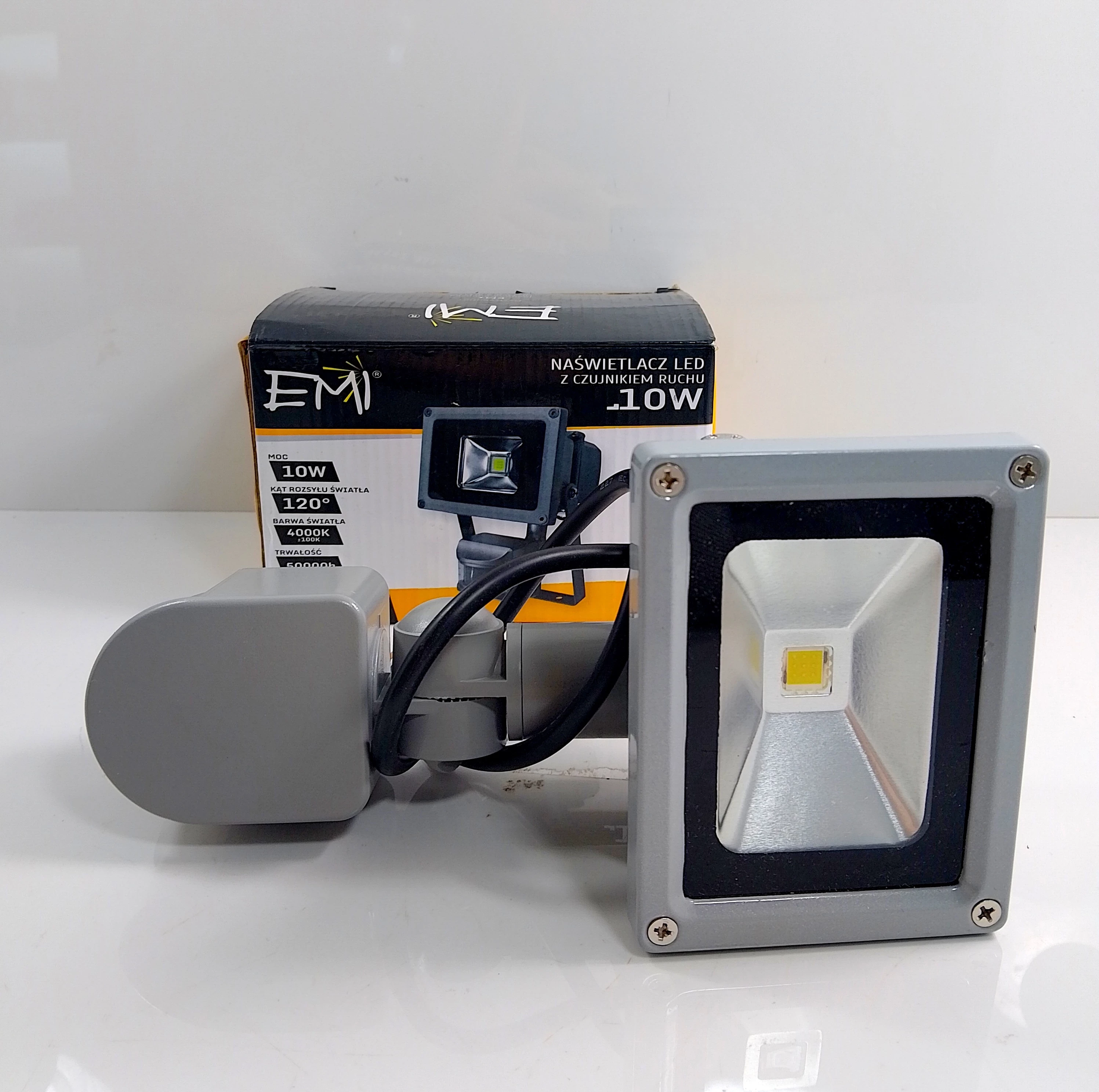 naswietlacz-led-z-czujnikiem-ruchu-10w-poludniowa-38-przezmierowo-ska