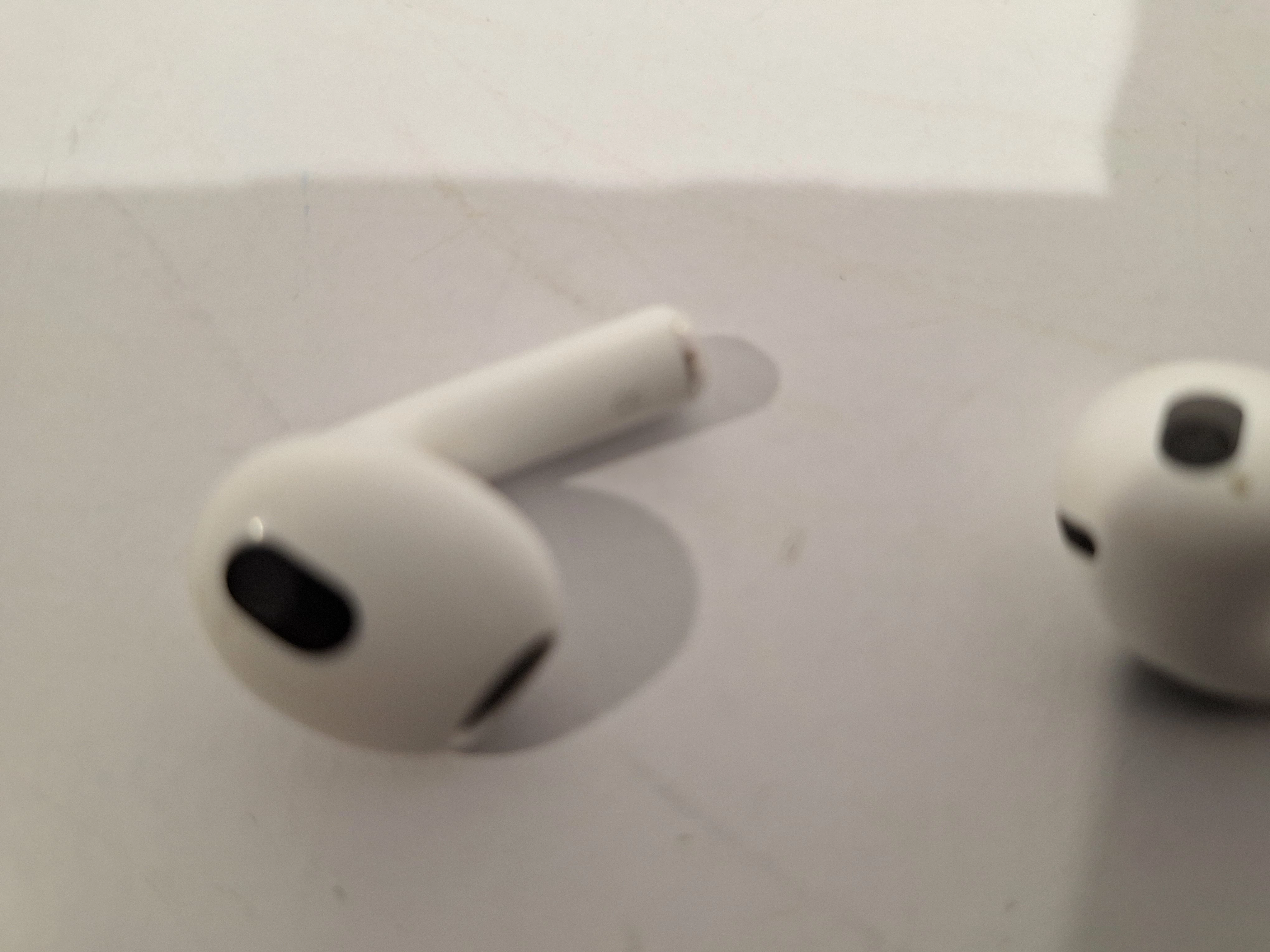 sluchawki-apple-airpods-3gen-a2566-ean-gtin-0194252818527