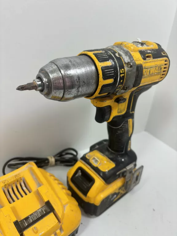 wkretarka-dewalt-d-65509-bateria-18v-ladowarka-rodzaj-silnika-204657-221321