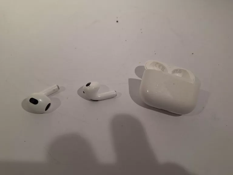 sluchawki-apple-airpods-3gen-a2566-janowicza-3-olsztyn