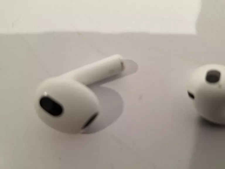 sluchawki-apple-airpods-3gen-a2566-ean-gtin-0194252818527