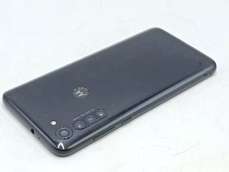 motorola-moto-g8-power-typ-202685-212929