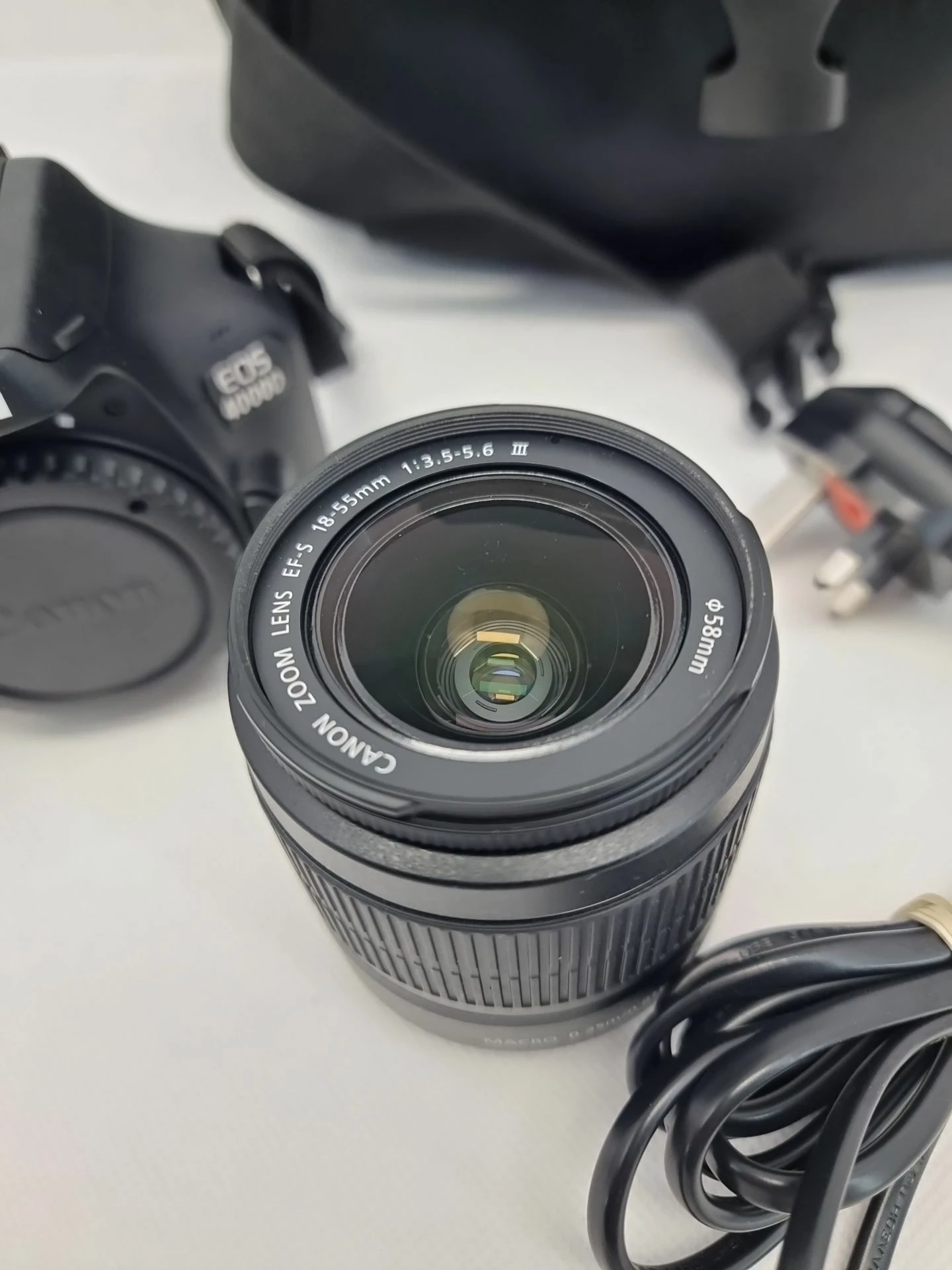 canon-eos-4000d-body18-5555mm-rozmiar-matrycy-206882-228774