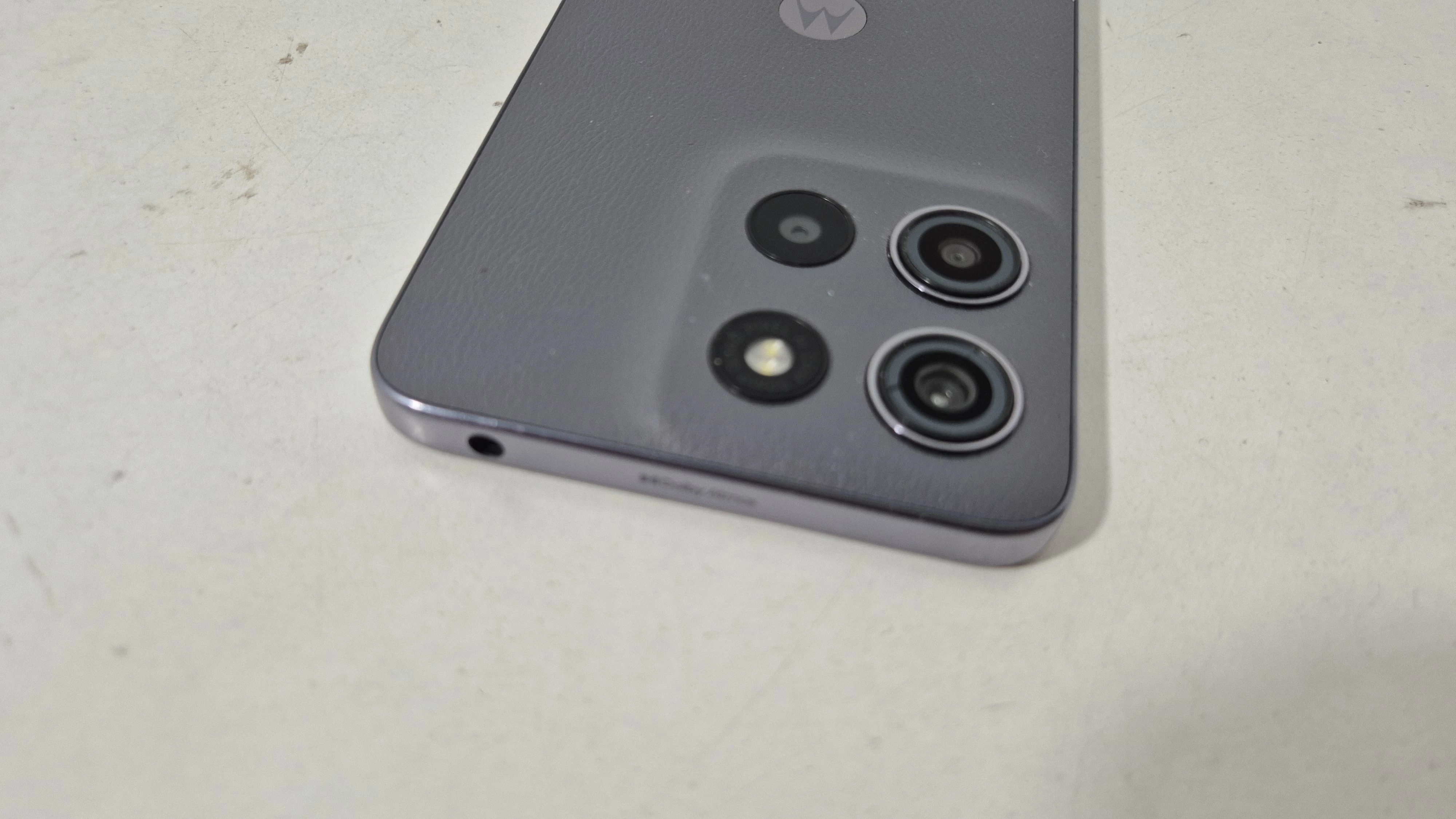 telefon-moto-g15-przekatna-ekranu-672