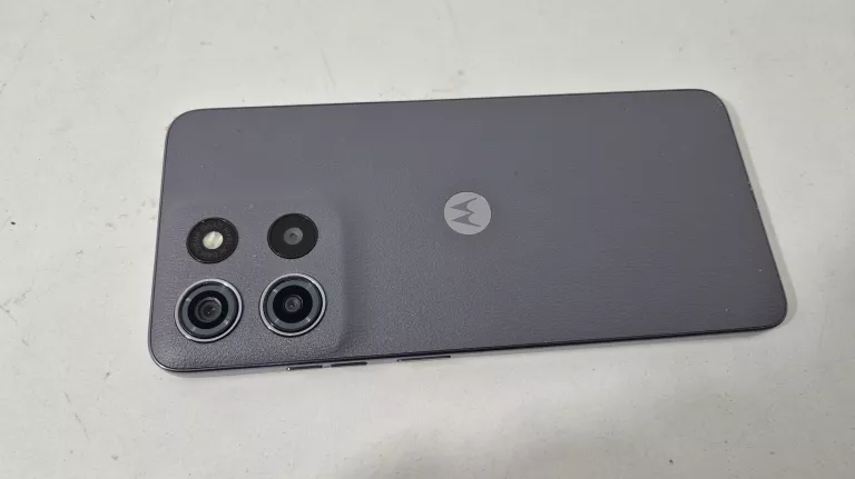 telefon-moto-g15-wbudowana-pamiec-202869-214189