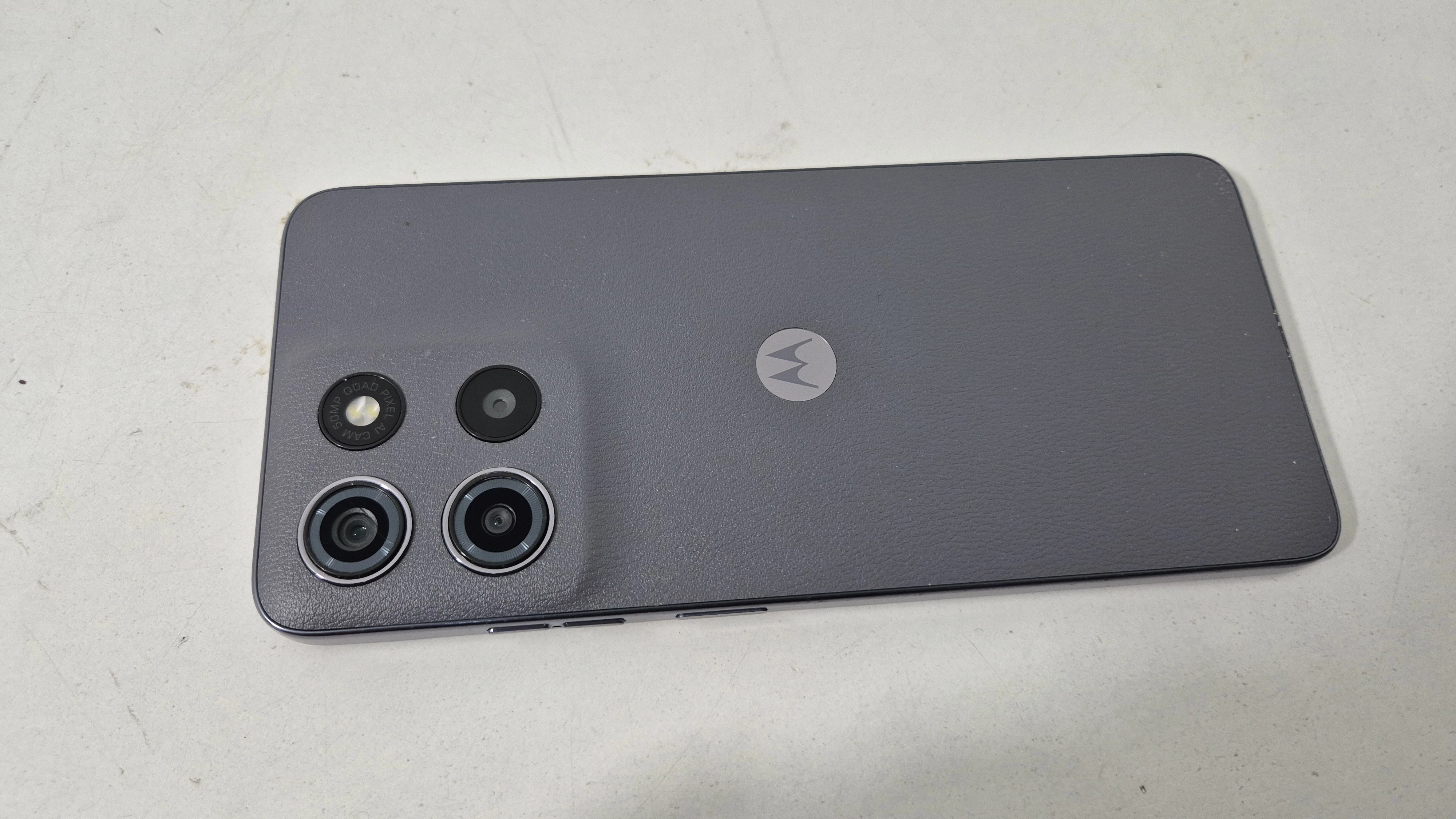 telefon-moto-g15-wbudowana-pamiec-202869-214189