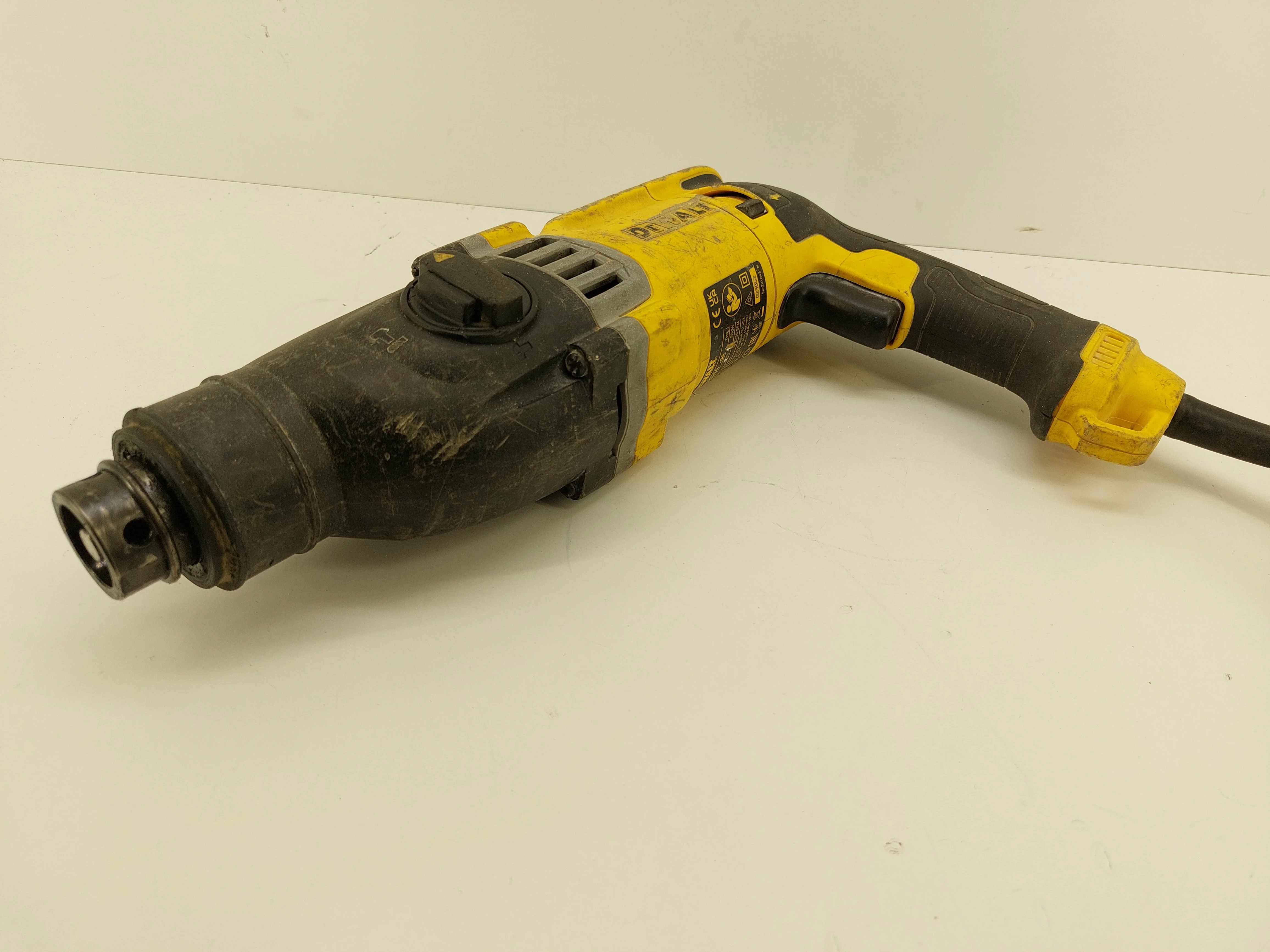 dewalt-d25144-uszkodzona-glowica-stan-11323-238062