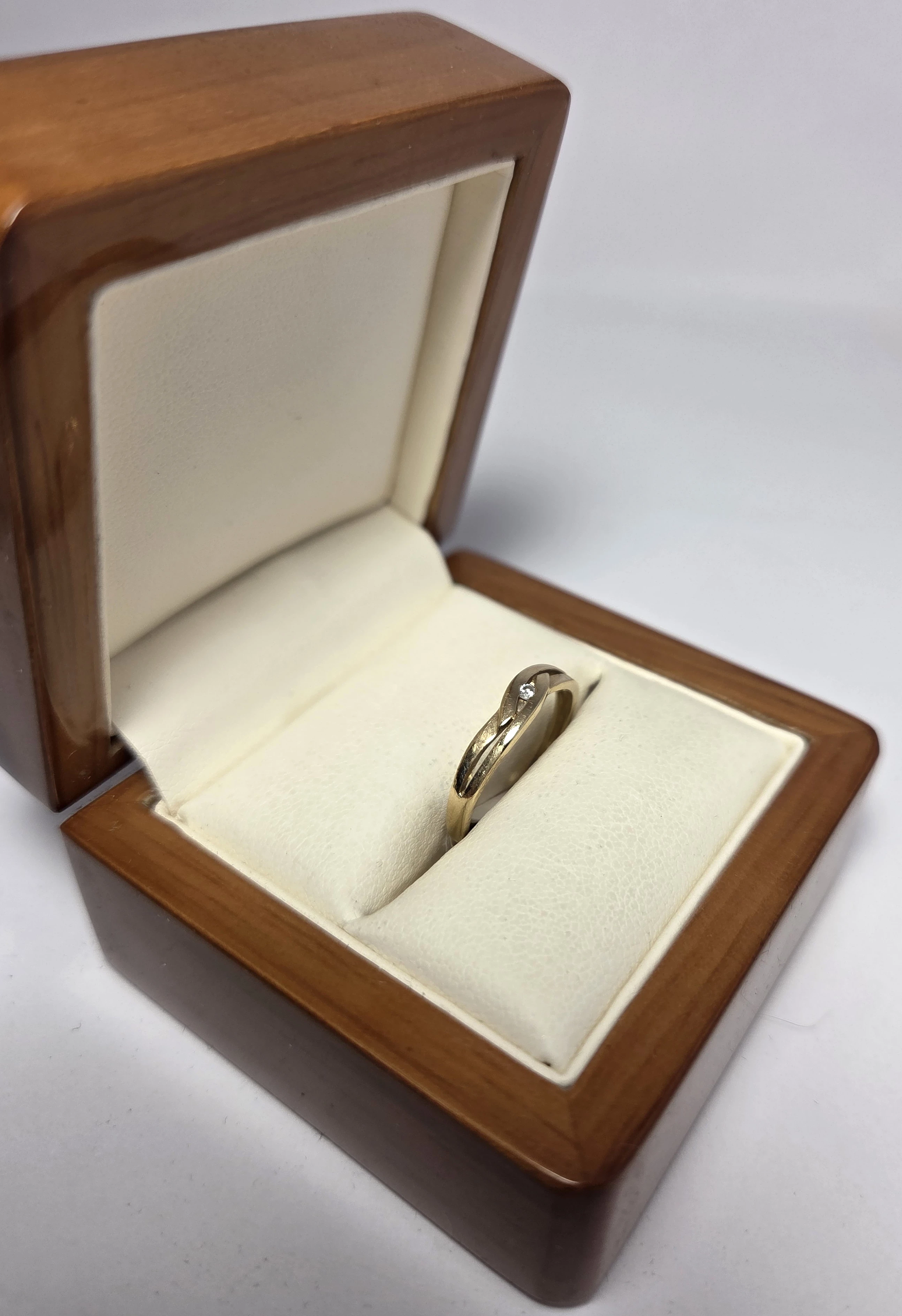 zloty-pierscionek-161g-585-certyfikat-rodzaj-2205-2