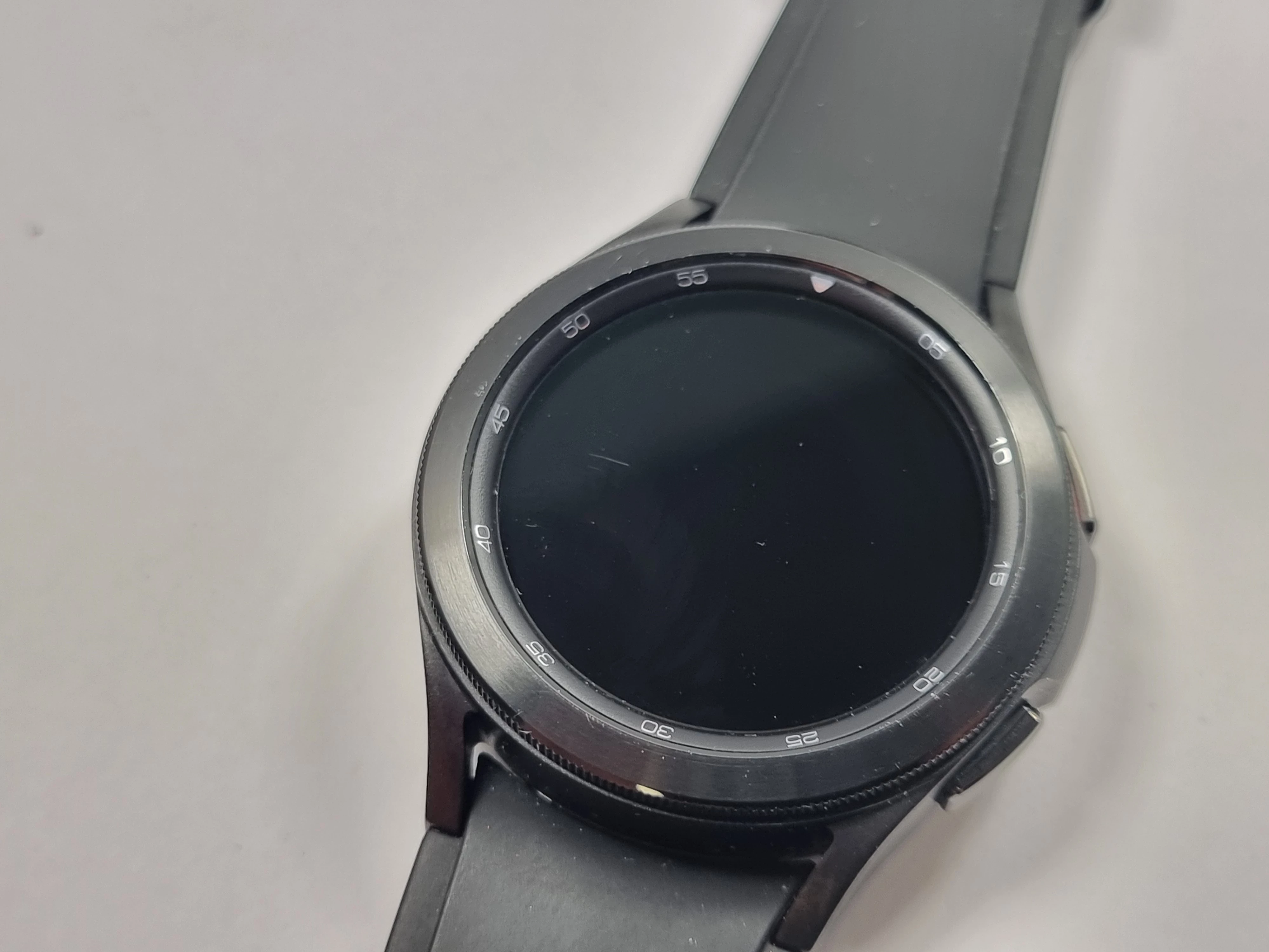 smartwatch-samsung-galaxy-watch4-ean-gtin-8806092521933