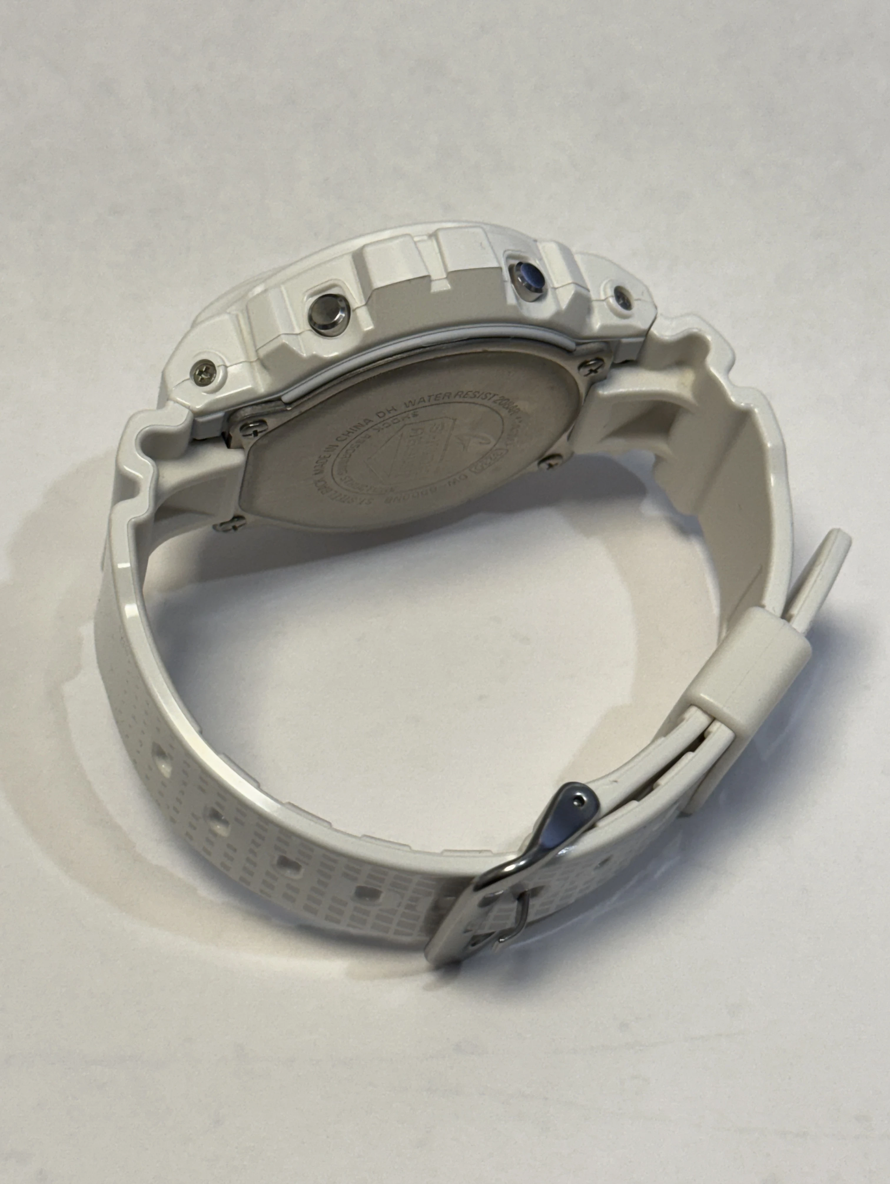 casio-dw-6900nb-stan-11323-2