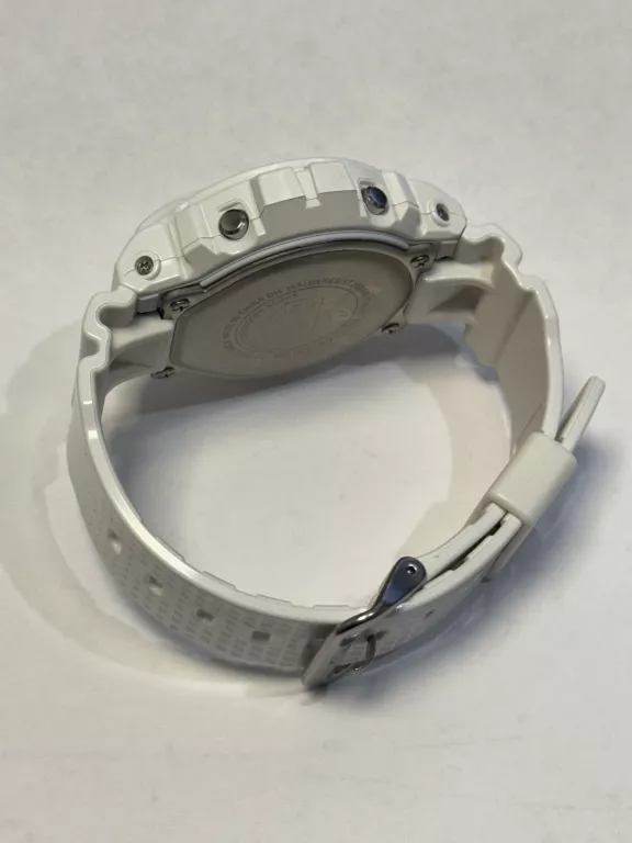 casio-dw-6900nb-stan-11323-2