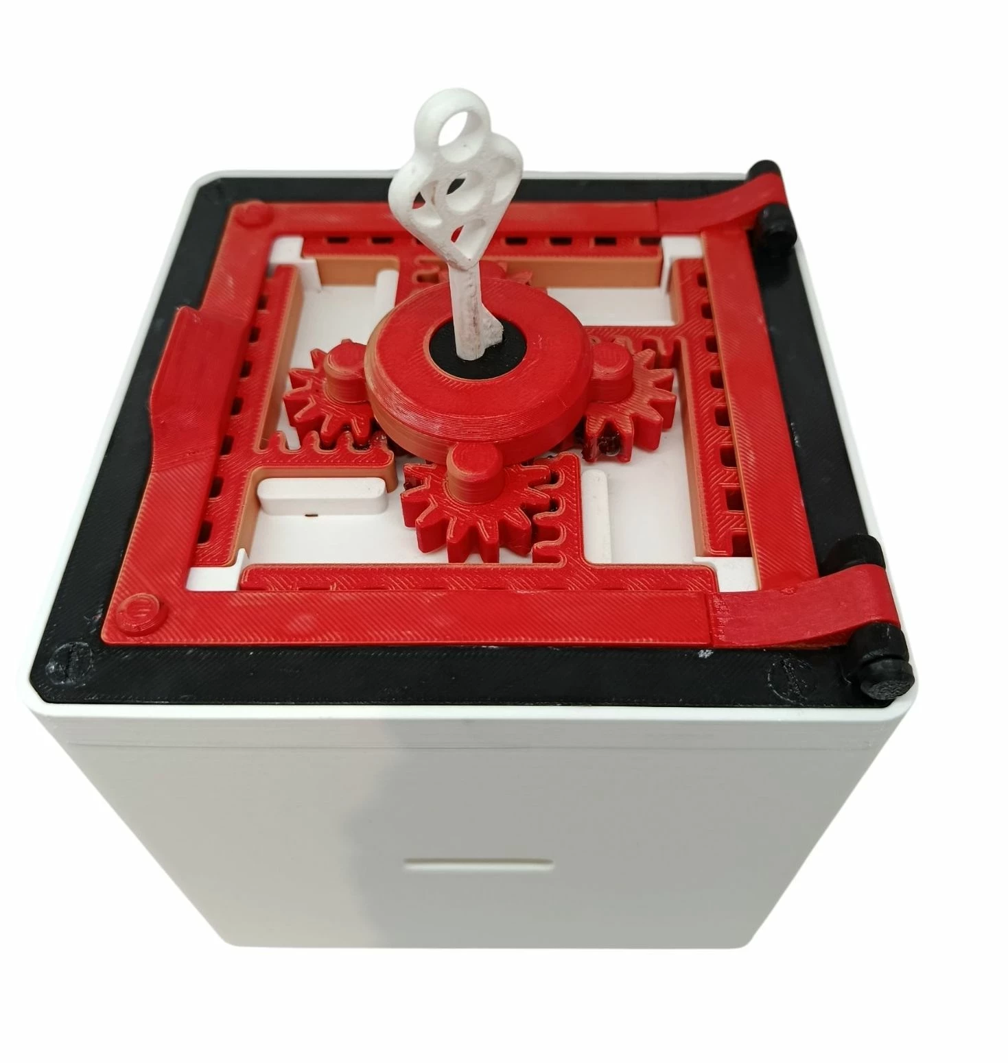 skarbonka-z-kluczykiem-3d-1-maja-3040-lok-51-zgierz