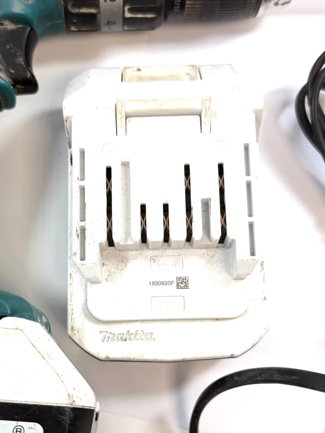 wkretarka-makita-hp457d-ladowarka-2x-aku-ean-gtin-088381616782