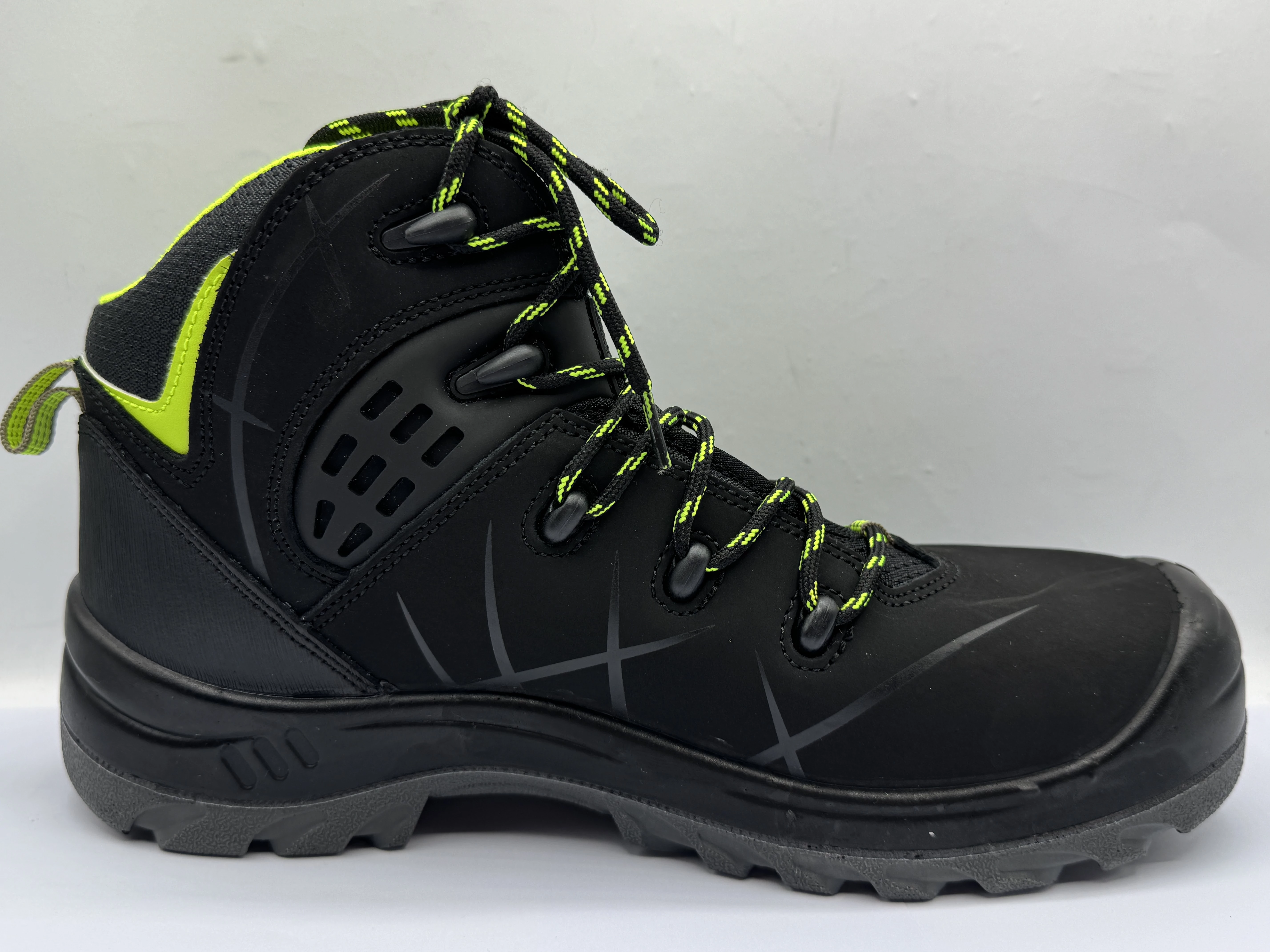 buty-robocze-3m-cxs-universe-43r-z-podnoskiem-dla-elekrtykow-ean-gtin-5906154075114