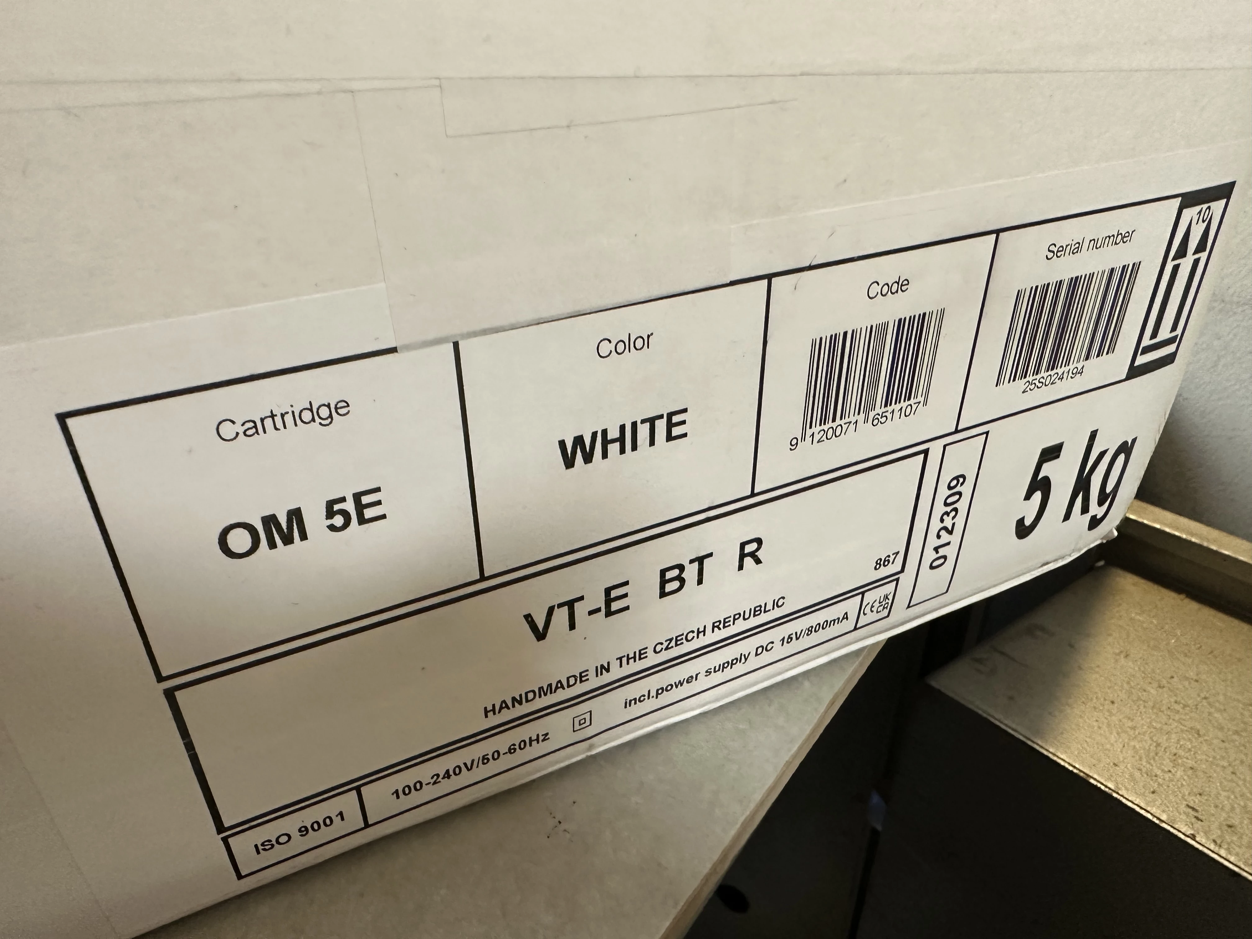 pro-ject-vt-e-bt-r-gramofon-z-wkladka-om5e-bluetooth-bialy-ean-gtin-9120071651107