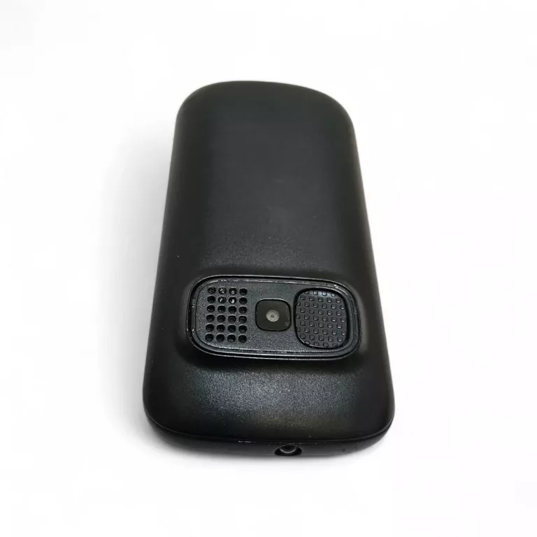 telefon-maxcom-mm462bb-przekatna-ekranu-180