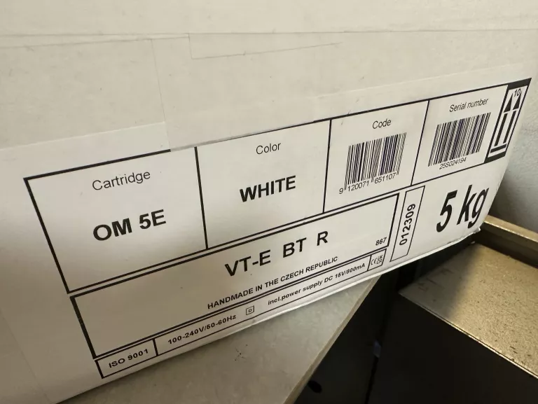 pro-ject-vt-e-bt-r-gramofon-z-wkladka-om5e-bluetooth-bialy-ean-gtin-9120071651107