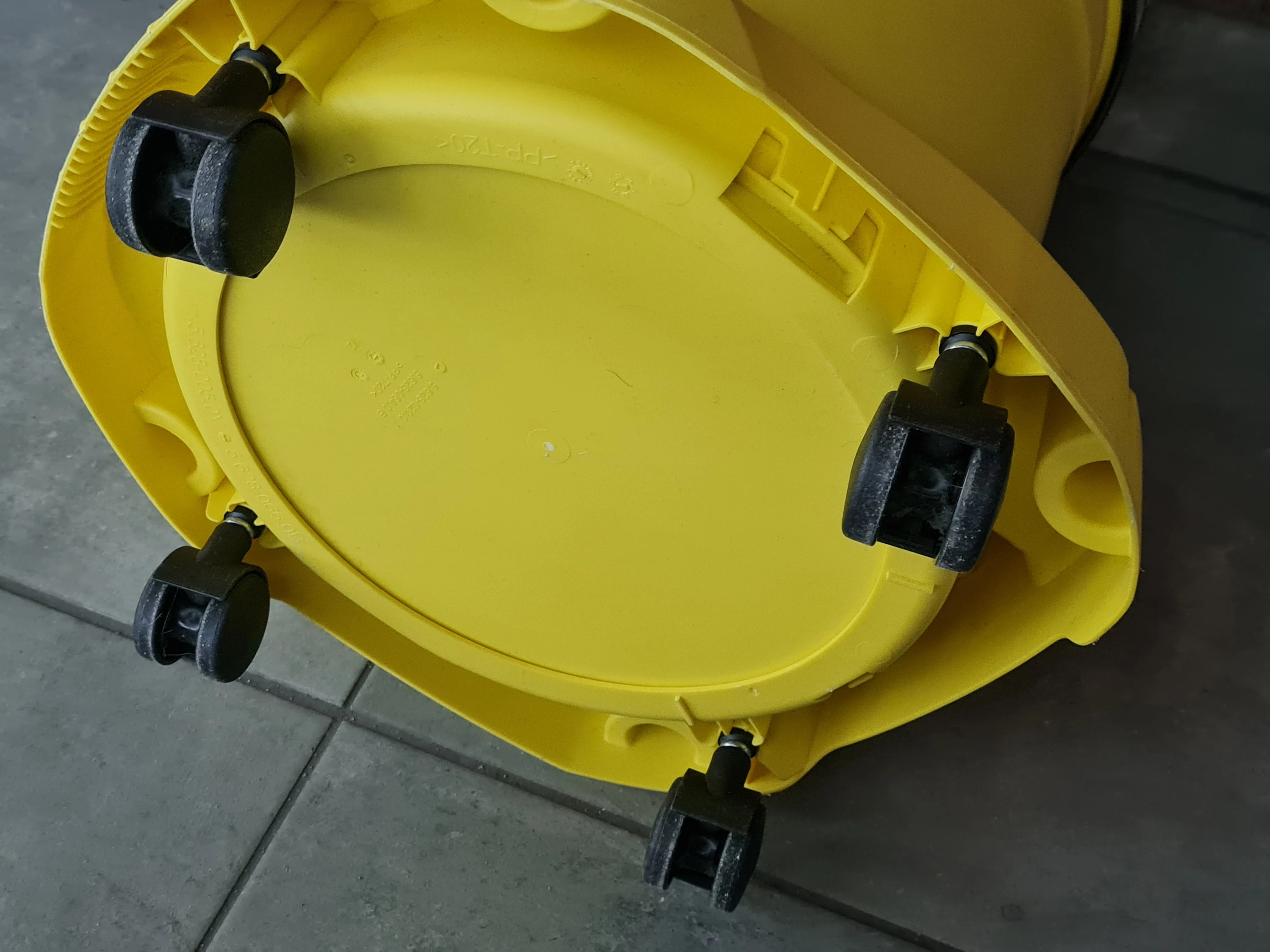 odkurzacz-karcher-wd3-seria-wd-3