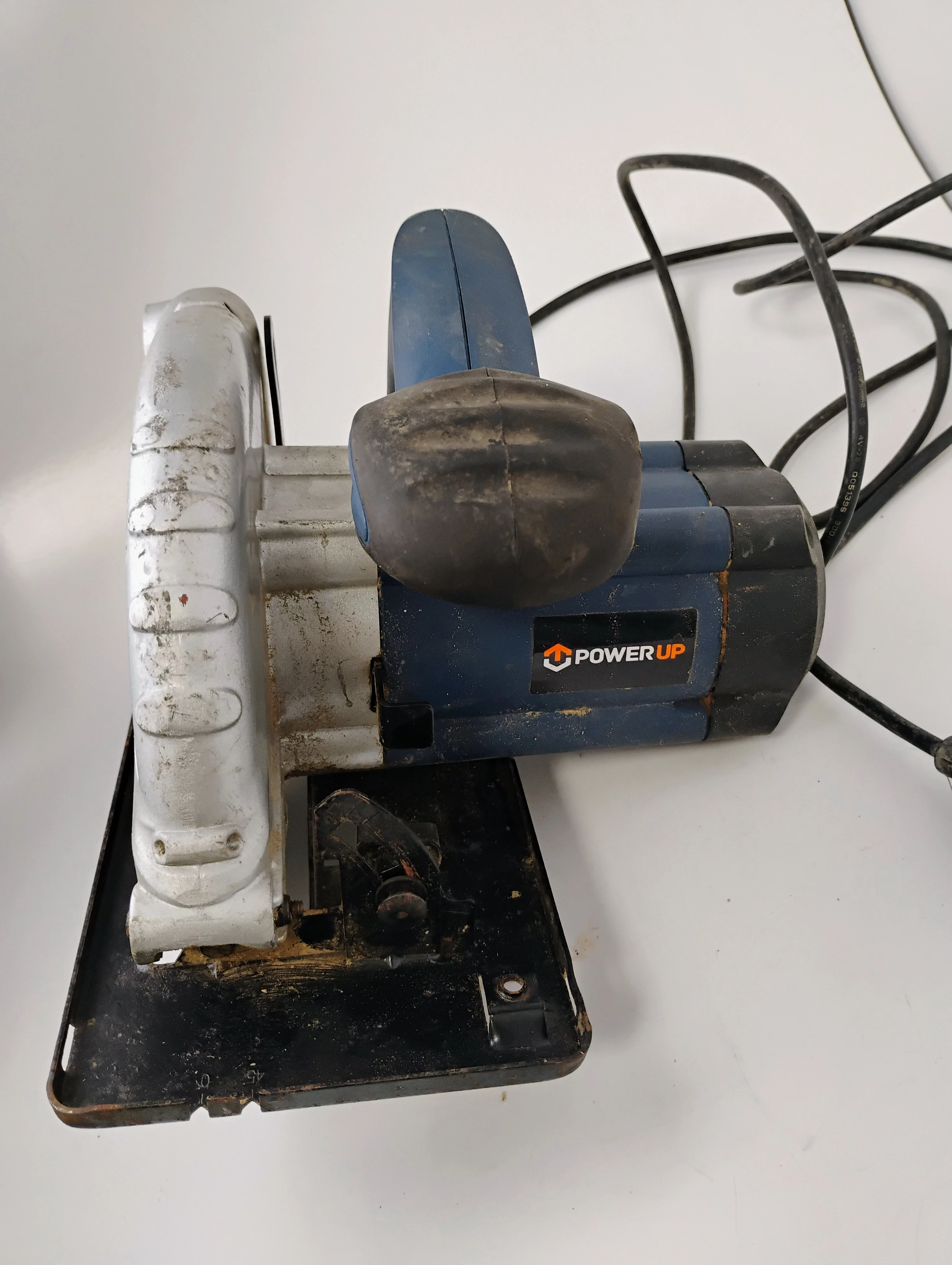 wyrzynarka-poweru-b-orzegowska-25-bytom