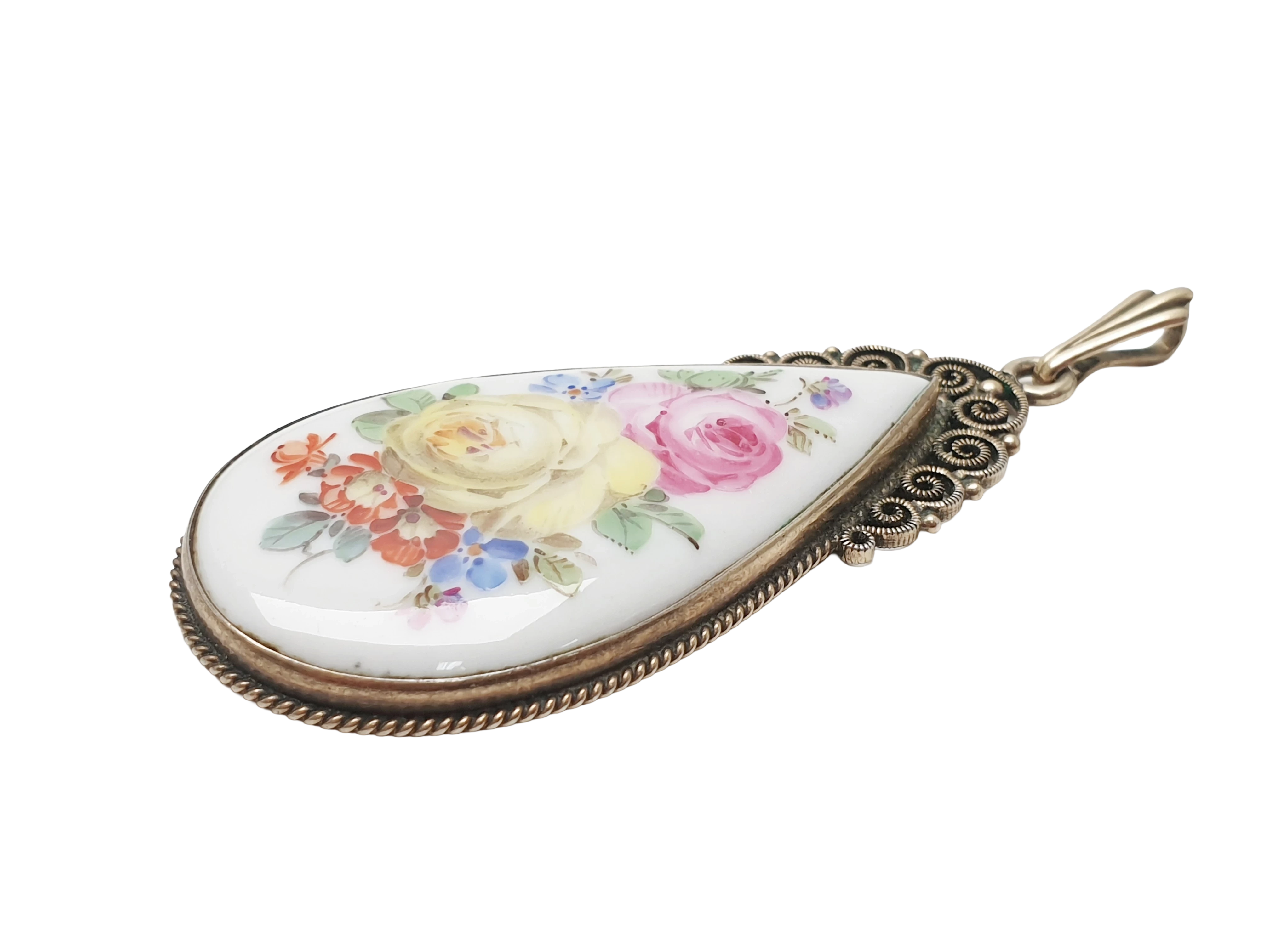 zabytkowy-wisiorek-ze-srebra-900-z-meissen-z-malowana-porcelanowa-plytka-material-15835-4