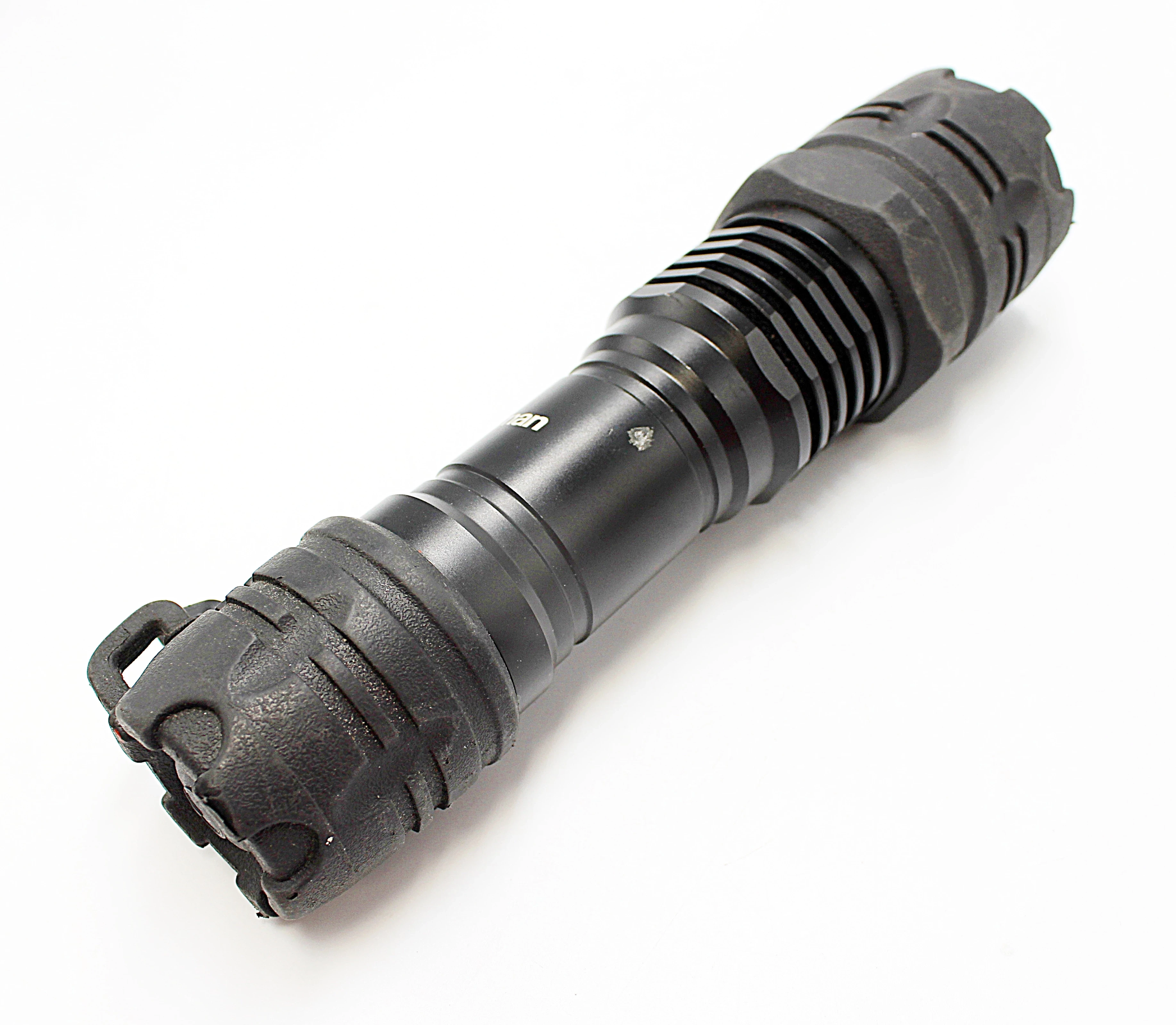 latarka-taktyczna-ledowa-lexman-mk3044-masywna-czarna-zasilanie-209202-1769478