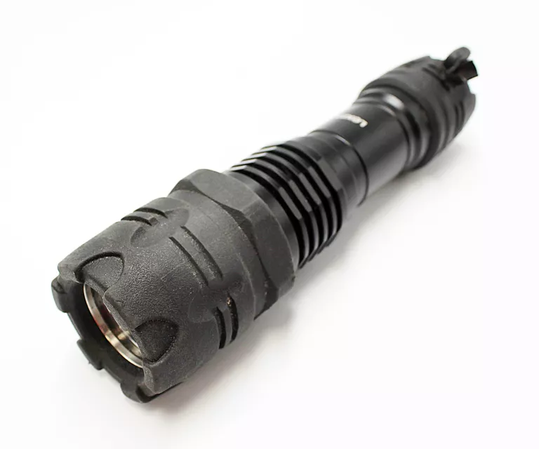 latarka-taktyczna-ledowa-lexman-mk3044-masywna-czarna-kod-producenta-va0116