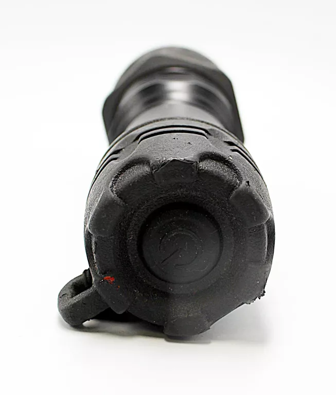 latarka-taktyczna-ledowa-lexman-mk3044-masywna-czarna-marka-248811-1789458