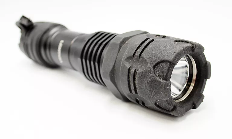 latarka-taktyczna-ledowa-lexman-mk3044-masywna-czarna-glogowska-160-poznan