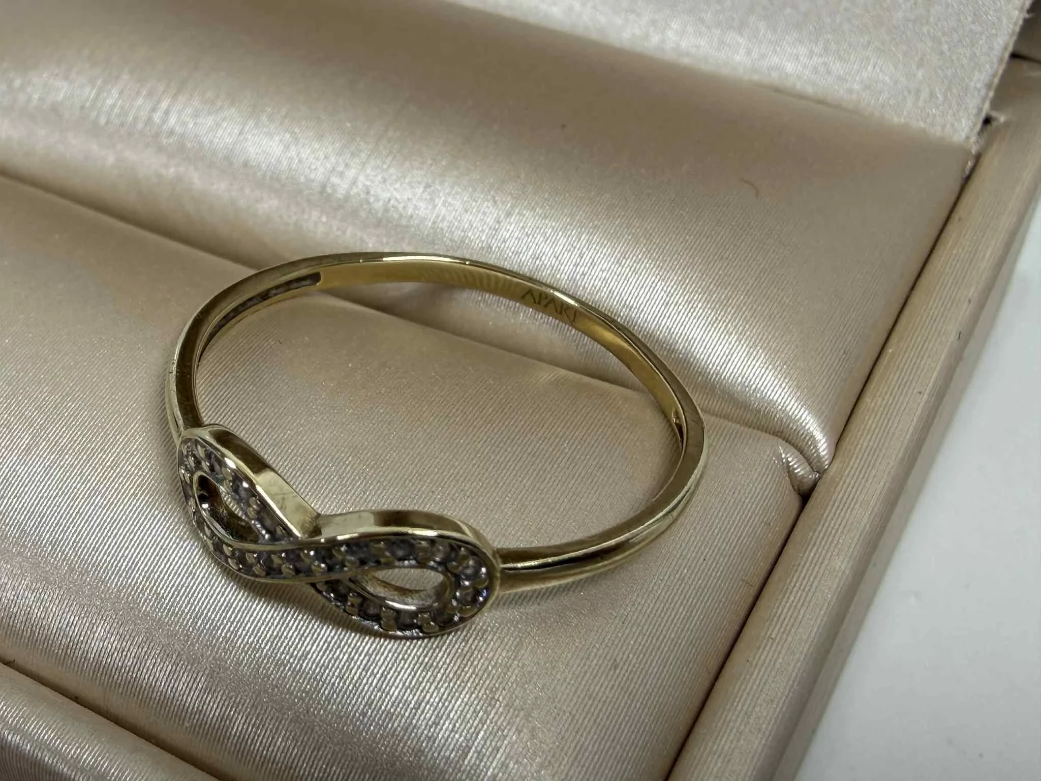 sliczny-zloty-pierscionek-z-cyrkoniami-333-095g-r18-rodzaj-2205-2