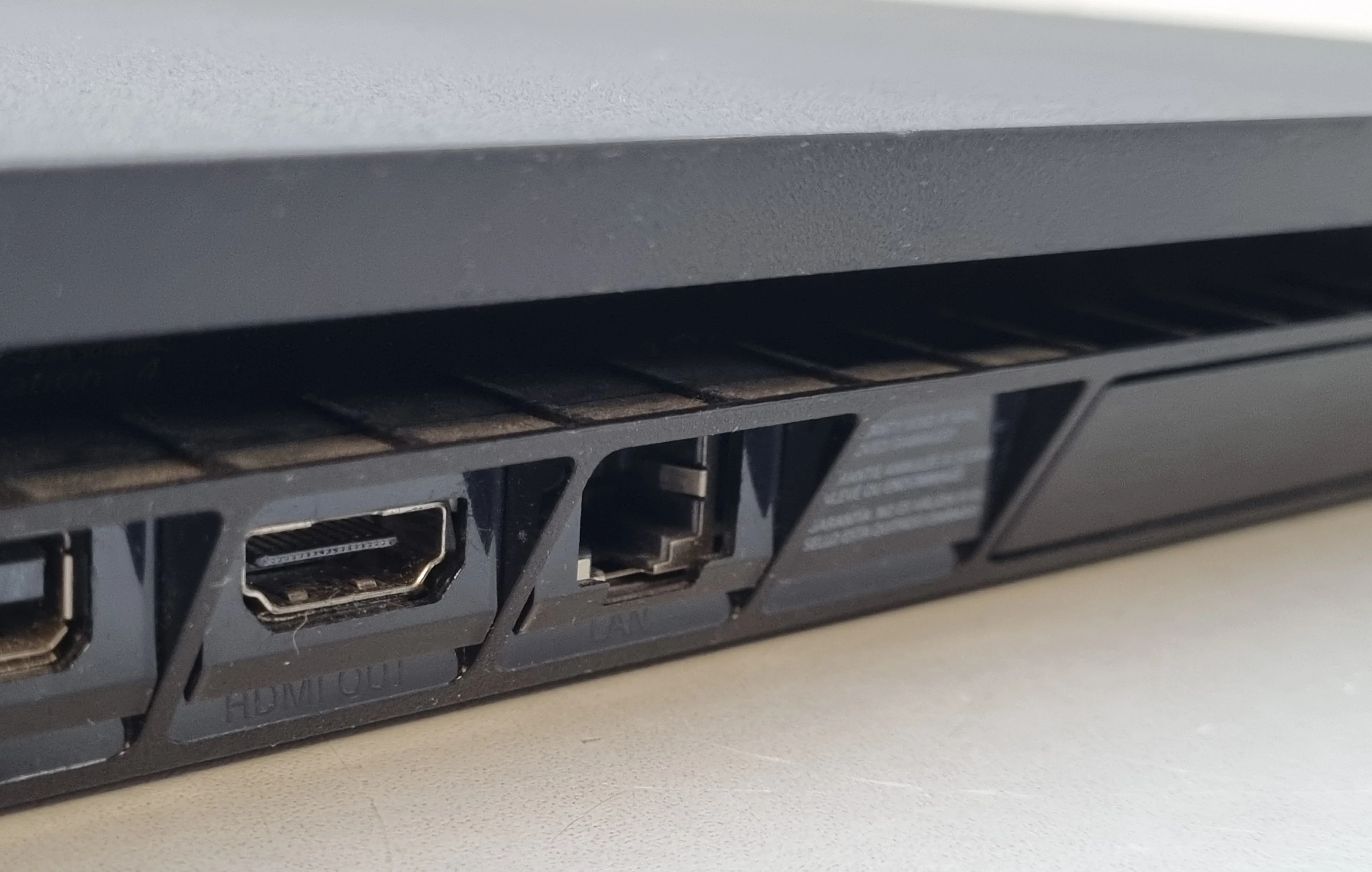 konsola-sony-ps4-slim-cuh-2016b-1tb-1-pad-kod-producenta-cuh-2116b