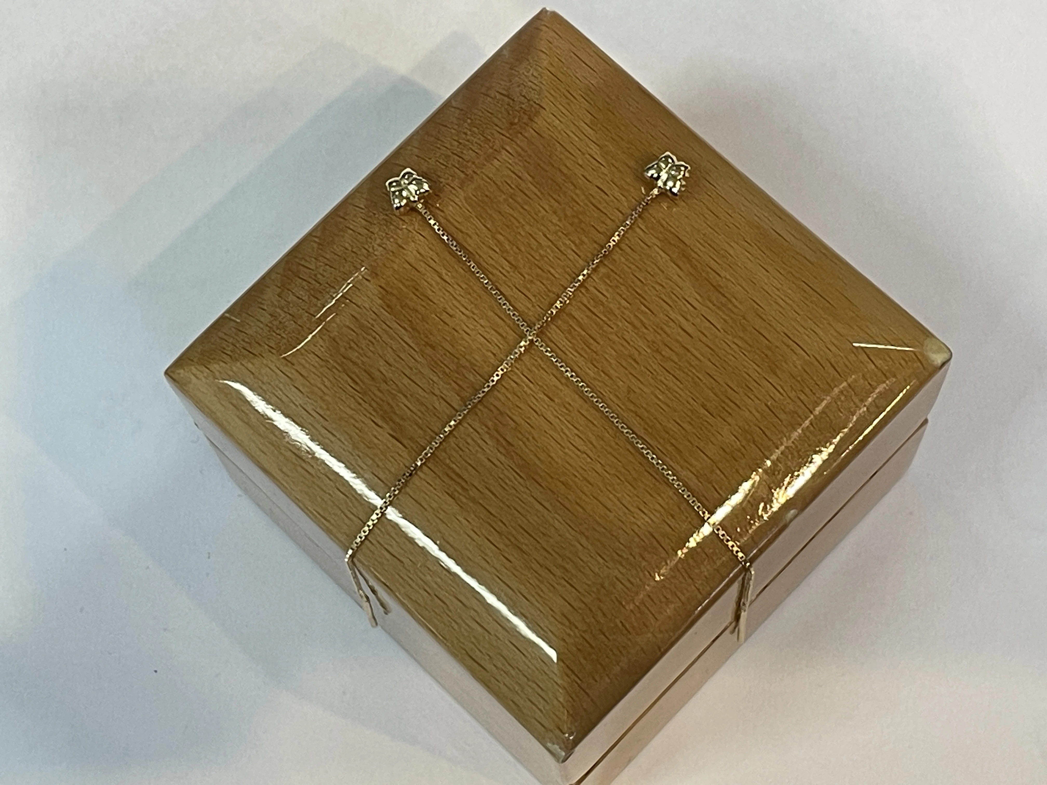 zlote-kolczyki-585-092g-przeciagane-9-cm-motyw-129129-1781594