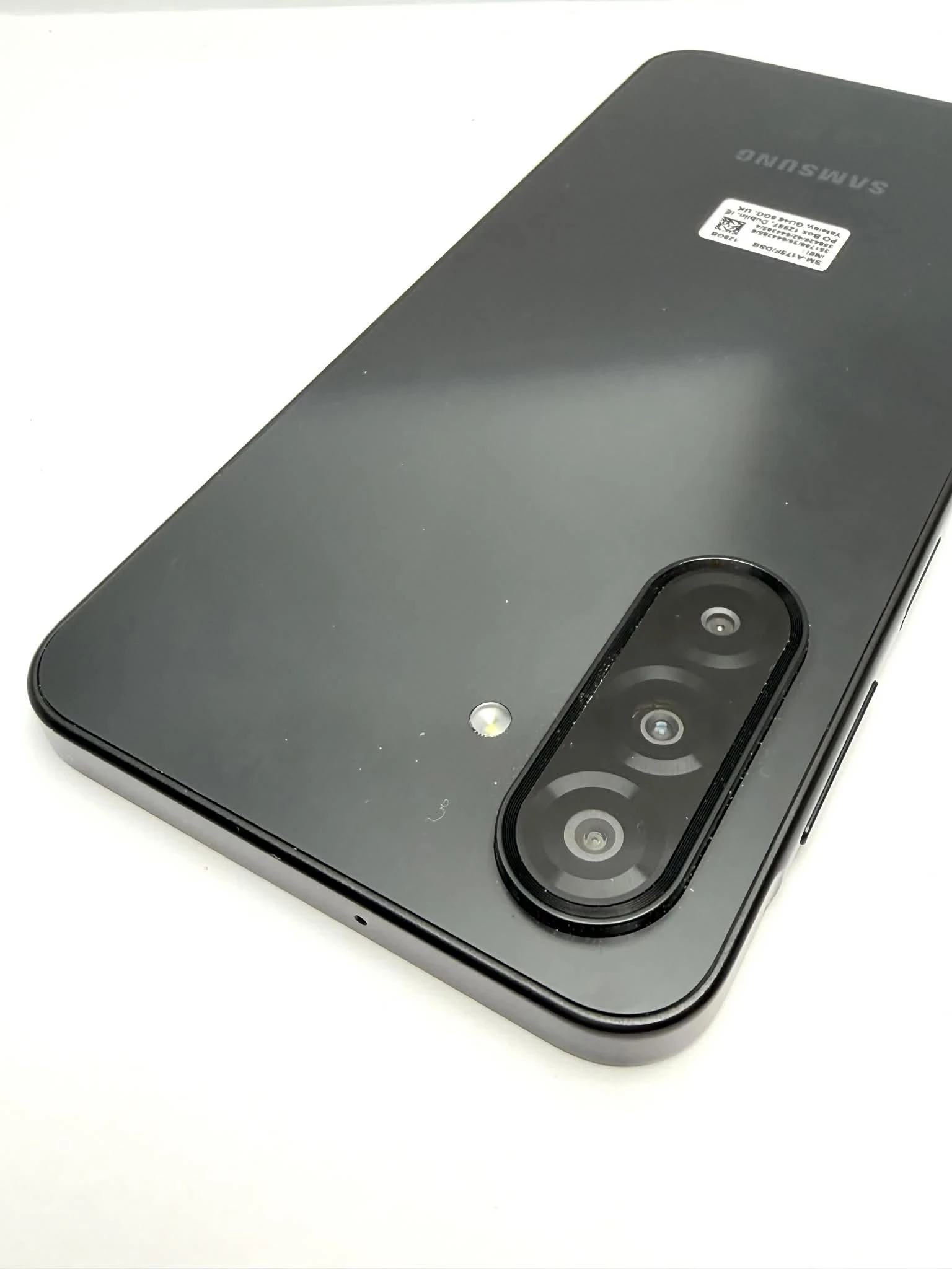 telefon-samsung-galaxy-a17-przekatna-ekranu-67