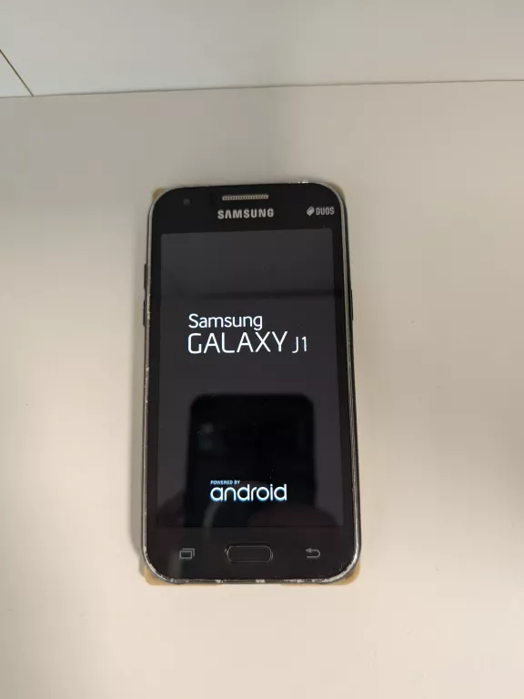 telefon-samsung-galaxy-j1-wierzynskiego-20-legnica
