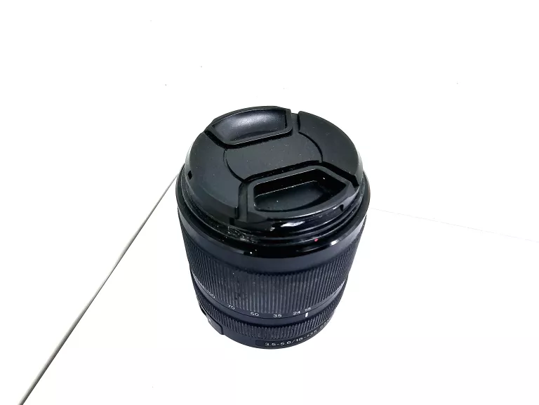 obiektyw-sony-dt-18-135-mm-f35-56-sam-sal18135-ean-gtin-0027242847811