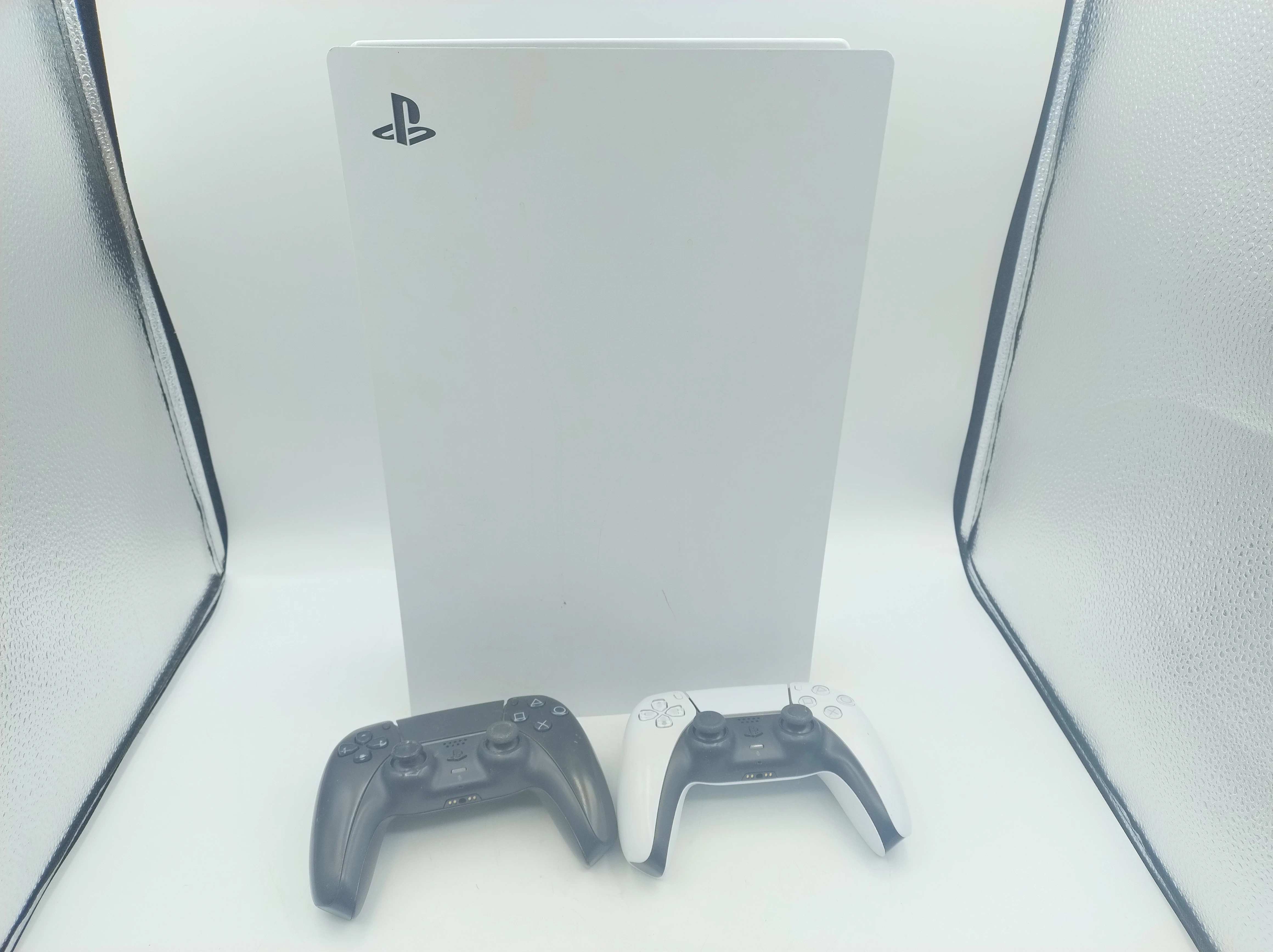 konsola-sony-playstation-5-ps5-cfi-1016a-825gb-z-napedem-2-pady-3-maja-48-poznan-ska-x
